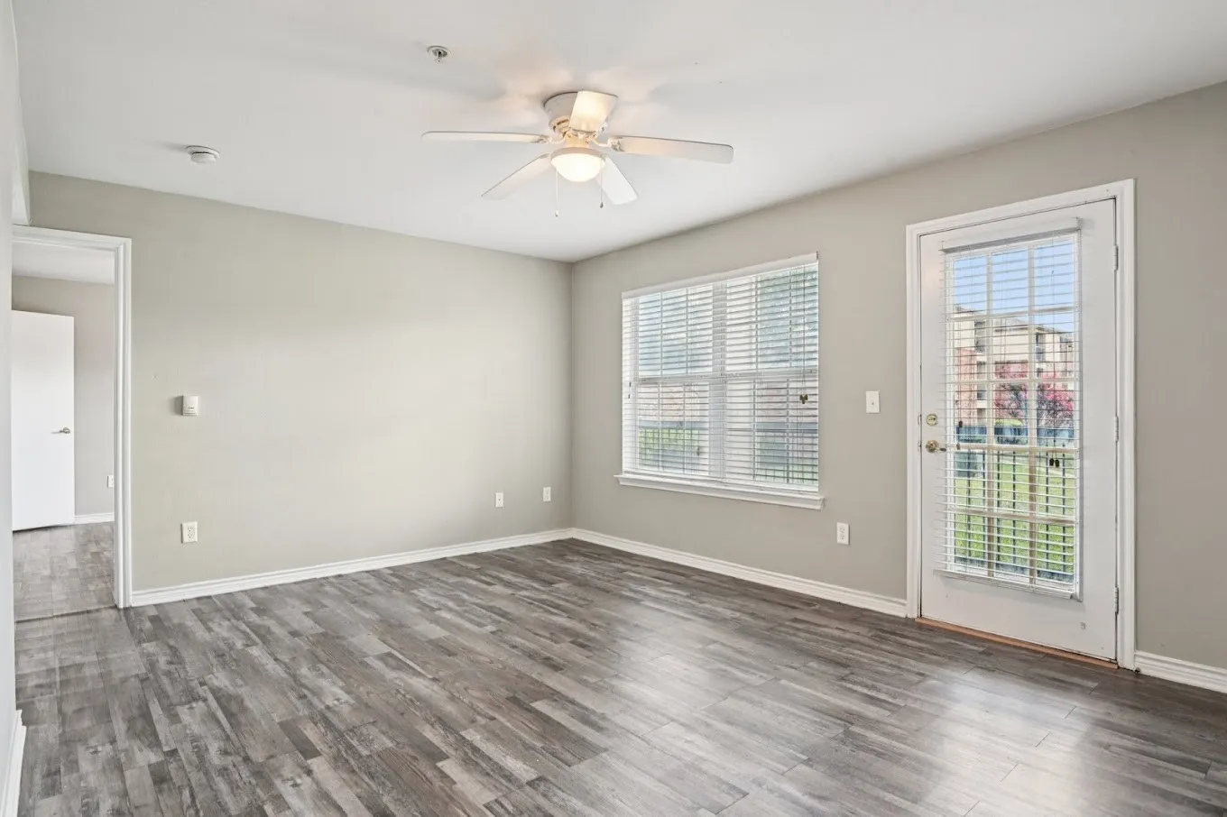 Apartment For Rent in Tarrant County , 700 Timber Oaks Lane, Grand Prairie, Texas 75051, 2 Bedrooms, 2 Bathrooms, Garage spaces, 1,000 Sqft, built in 2003, Price $1,110, mls#21207067, Real Estate Agent in Grand Prairie, Homes For Rent in Tarrant county, Homes For Rent in Grand Prairie, Realtor in Grand Prairie Texas, Real Estate Brokerage Independent Realty Texas, Luminita Cordes Realtor