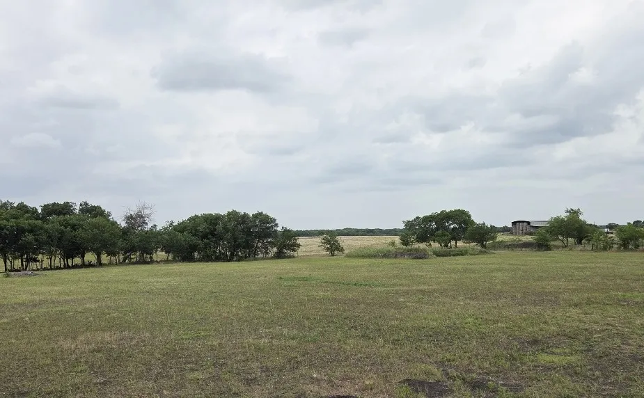 Single Family Residence For Sale in Navarro County , 237 Barry Country Court, Barry, Texas 75102, 3 Bedroom, 2 Bathroom, Garage spaces, 1,750 Sqft, built in 2025, mls#21206587, Real Estate Agent in Barry, Homes For Sale in Navarro county, Homes For Sale in Barry, Realtor in Barry Texas, Real Estate Brokerage Independent Realty Texas, Luminita Cordes Realtor
