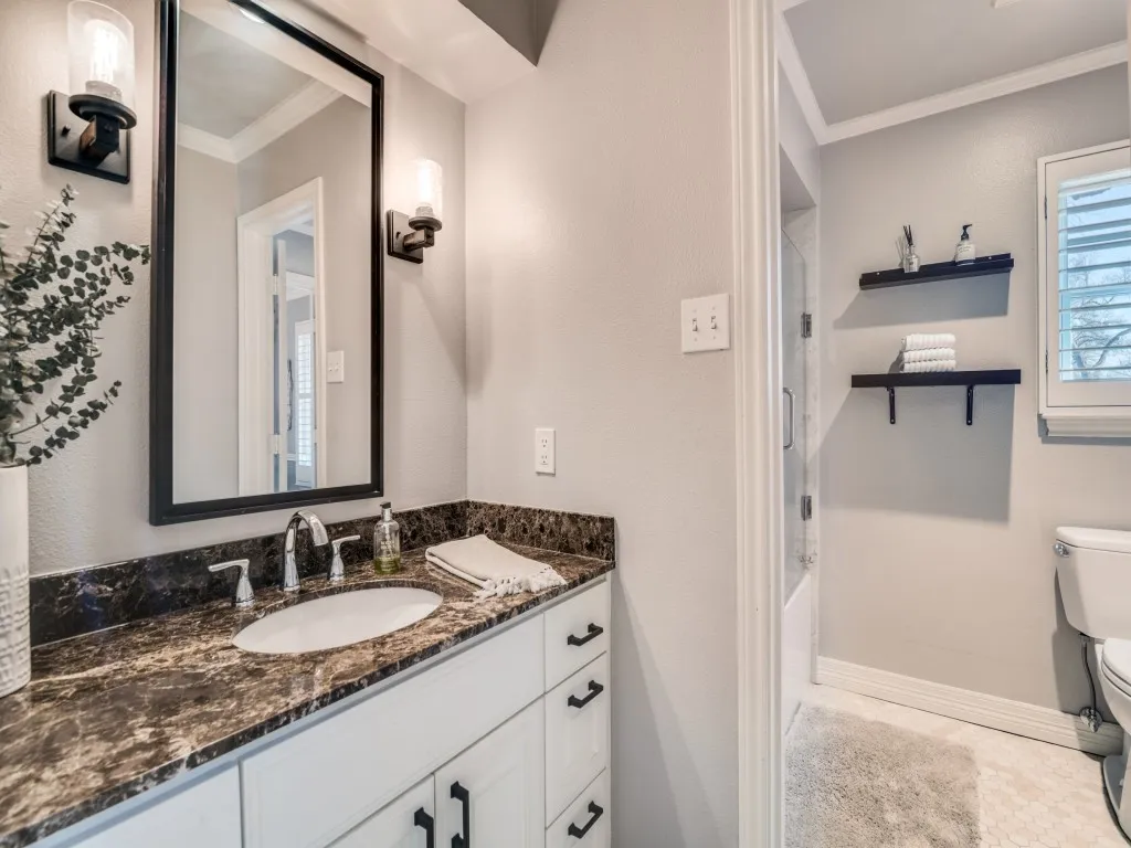 Updated ensuite full bath on the first level.