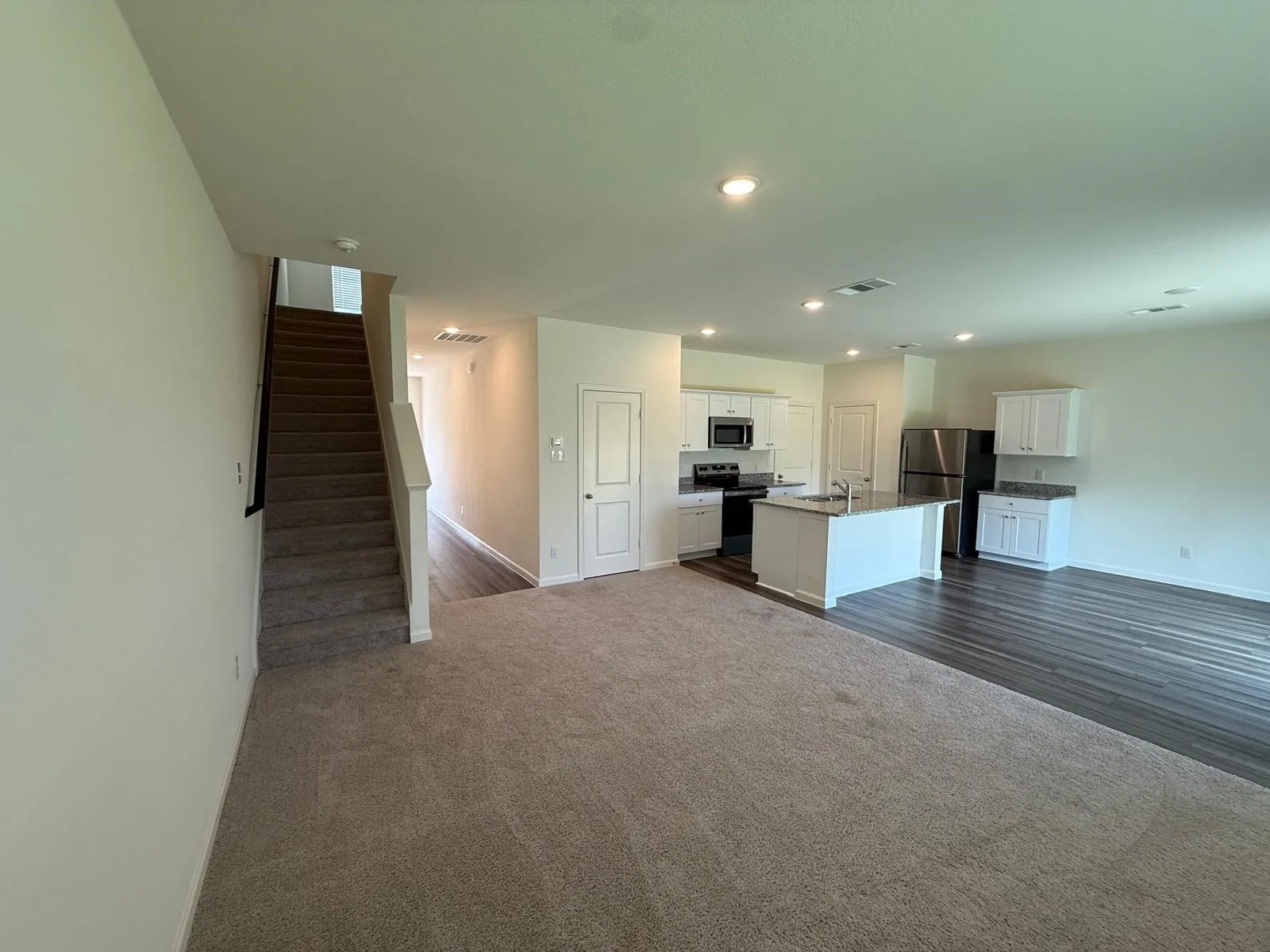 Single Family Residence For Sale in Collin County , 4414 Silverweed Lane, Melissa, Texas 75454, 3 Bedroom, 3 Bathroom, 2 Garage spaces, 1,862 Sqft, built in 2024, New Construction - Complete, mls#21207212, Real Estate Agent in Melissa, Homes For Sale in Collin county, Homes For Sale in Melissa, Realtor in Melissa Texas, Real Estate Brokerage Independent Realty Texas, Luminita Cordes Realtor