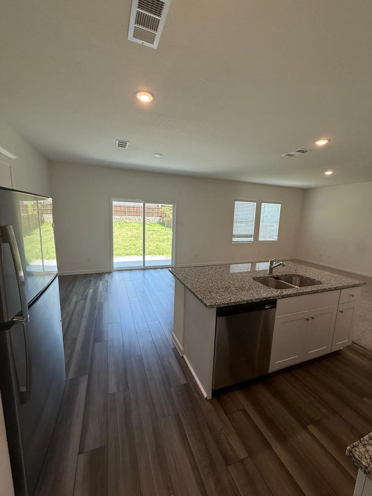Single Family Residence For Sale in Collin County , 4414 Silverweed Lane, Melissa, Texas 75454, 3 Bedroom, 3 Bathroom, 2 Garage spaces, 1,862 Sqft, built in 2024, New Construction - Complete, mls#21207212, Real Estate Agent in Melissa, Homes For Sale in Collin county, Homes For Sale in Melissa, Realtor in Melissa Texas, Real Estate Brokerage Independent Realty Texas, Luminita Cordes Realtor