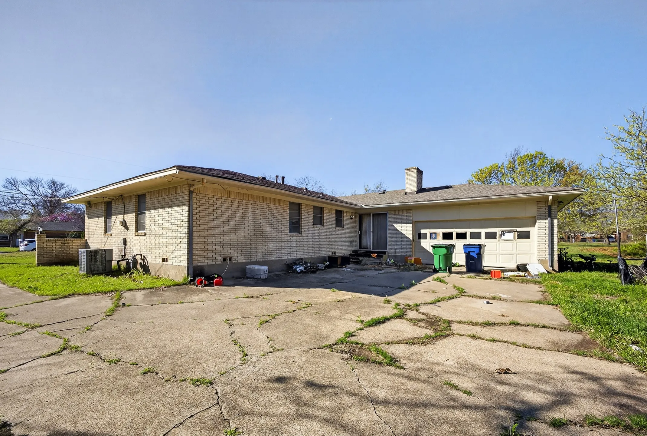 Unimproved Land For Sale in Ellis County , 525 Lake Park Avenue, Waxahachie, Texas 75165, 0, 0, Garage spaces, 0 Sqft, built in 1971, mls#21206790, Real Estate Agent in Waxahachie, Homes For Sale in Ellis county, Homes For Sale in Waxahachie, Realtor in Waxahachie Texas, Real Estate Brokerage Independent Realty Texas, Luminita Cordes Realtor