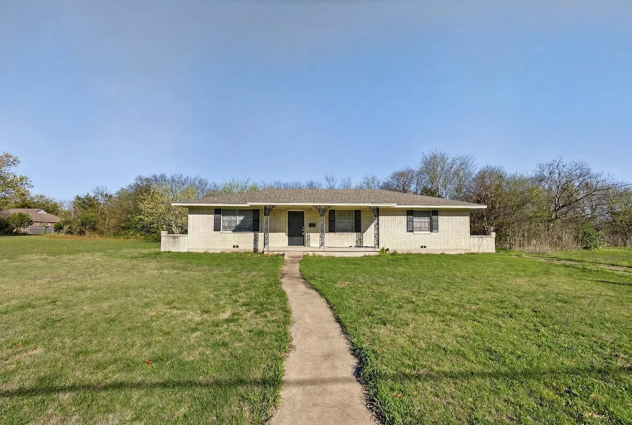 Unimproved Land For Sale in Ellis County , 525 Lake Park Avenue, Waxahachie, Texas 75165, 0, 0, Garage spaces, 0 Sqft, built in 1971, mls#21206790, Real Estate Agent in Waxahachie, Homes For Sale in Ellis county, Homes For Sale in Waxahachie, Realtor in Waxahachie Texas, Real Estate Brokerage Independent Realty Texas, Luminita Cordes Realtor