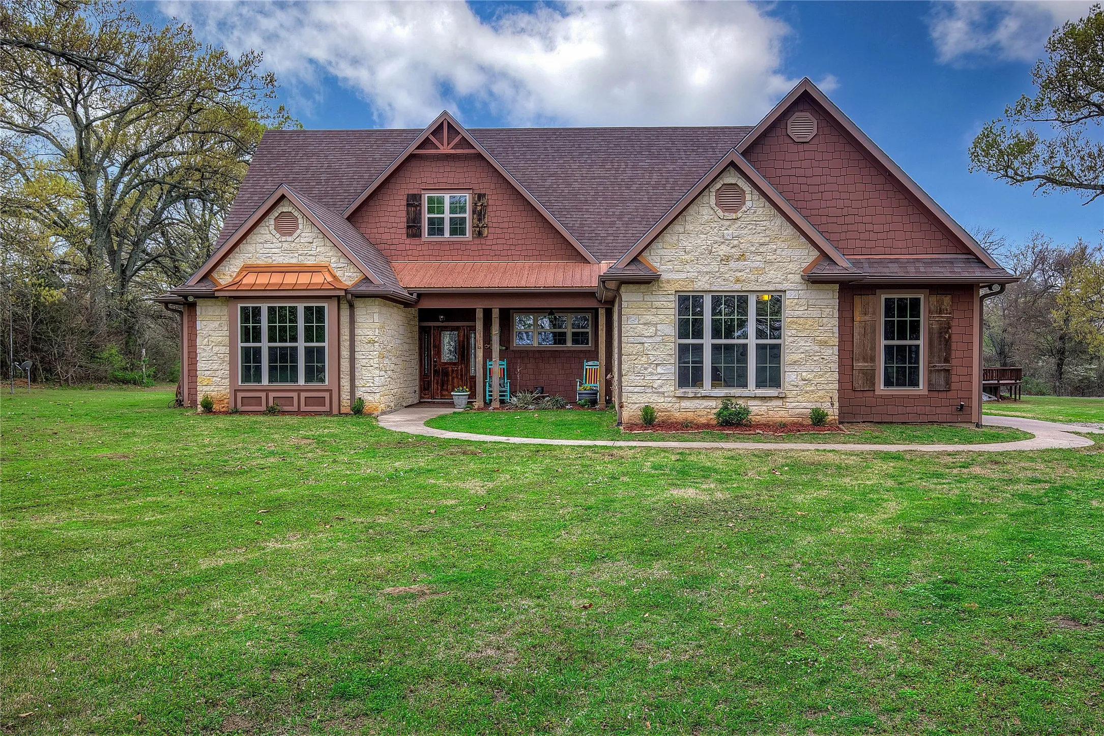 Single Family Residence For Sale in Rains County , 811 Rs County Road 4250, Point, Texas 75472, 3 Bedrooms, 2 Bathrooms, 2 Garage spaces, 3,014 Sqft, built in 2014, Preowned, Price $649,900, mls#21203063, Real Estate Agent in Point, Homes For Sale in Rains county, Homes For Sale in Point, Realtor in Point Texas, Real Estate Brokerage Independent Realty Texas, Luminita Cordes Realtor