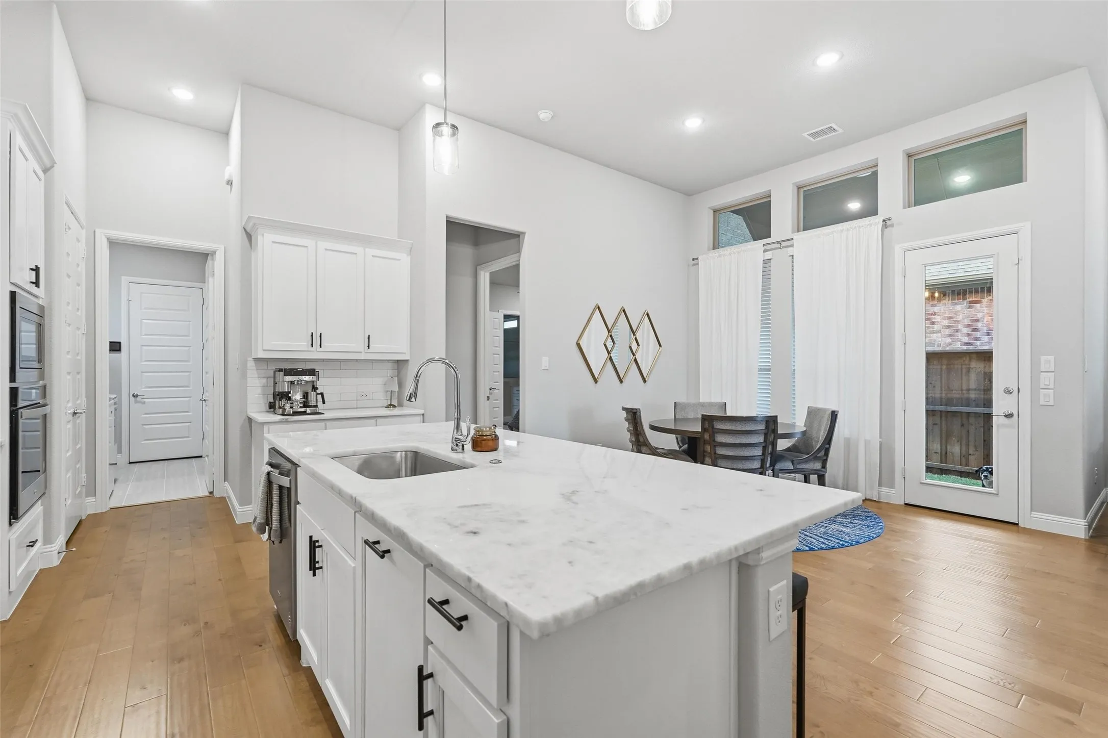 Single Family Residence For Sale in Collin County , 480 Caitlyn Way, Fairview, Texas 75069, 3 Bedrooms, 2 Bathrooms, 2 Garage spaces, 1,809 Sqft, built in 2021, Price $459,000, mls#21206067, Real Estate Agent in Fairview, Homes For Sale in Collin county, Homes For Sale in Fairview, Realtor in Fairview Texas, Real Estate Brokerage Independent Realty Texas, Luminita Cordes Realtor
