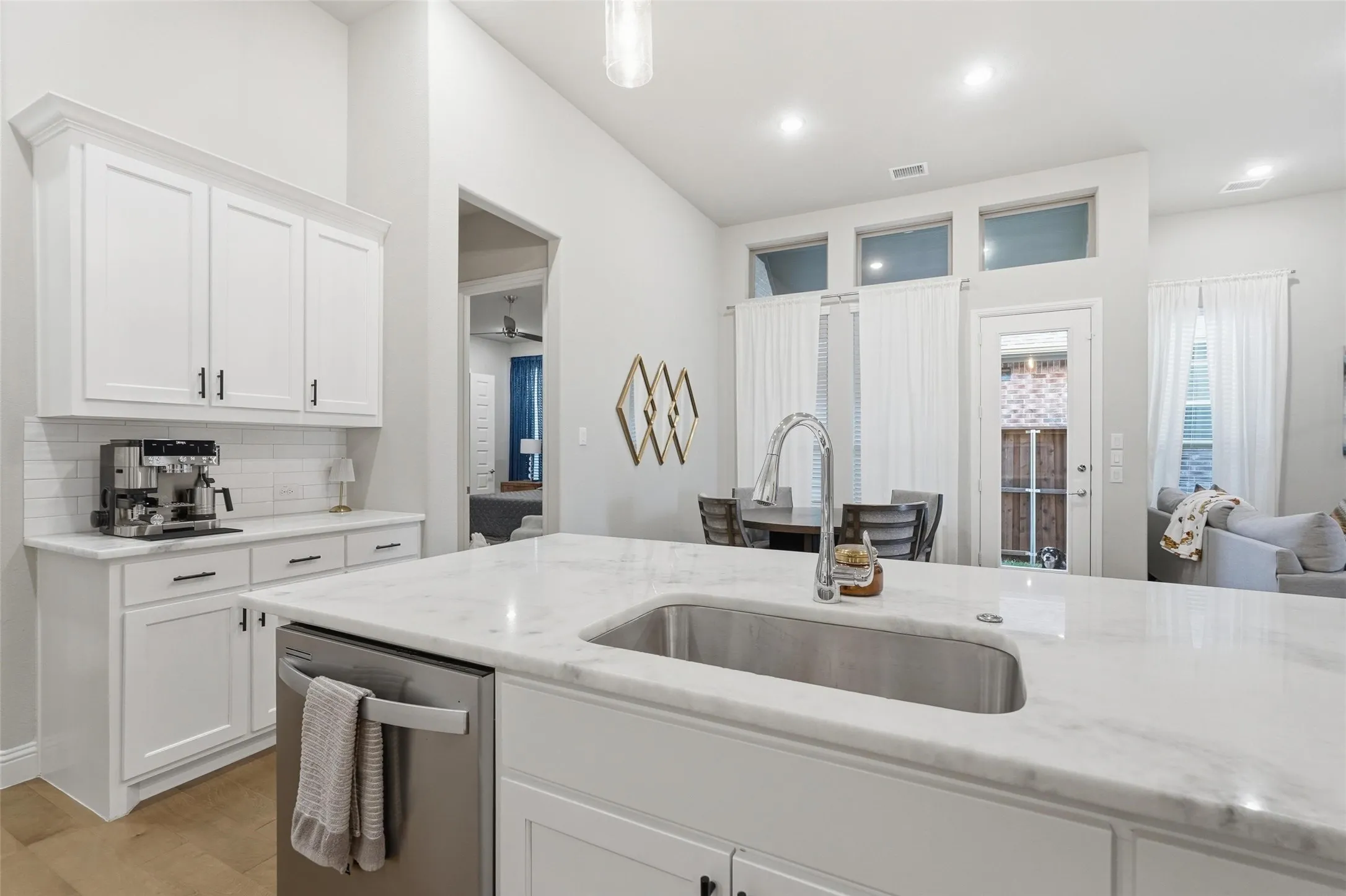 Single Family Residence For Sale in Collin County , 480 Caitlyn Way, Fairview, Texas 75069, 3 Bedrooms, 2 Bathrooms, 2 Garage spaces, 1,809 Sqft, built in 2021, Price $459,000, mls#21206067, Real Estate Agent in Fairview, Homes For Sale in Collin county, Homes For Sale in Fairview, Realtor in Fairview Texas, Real Estate Brokerage Independent Realty Texas, Luminita Cordes Realtor