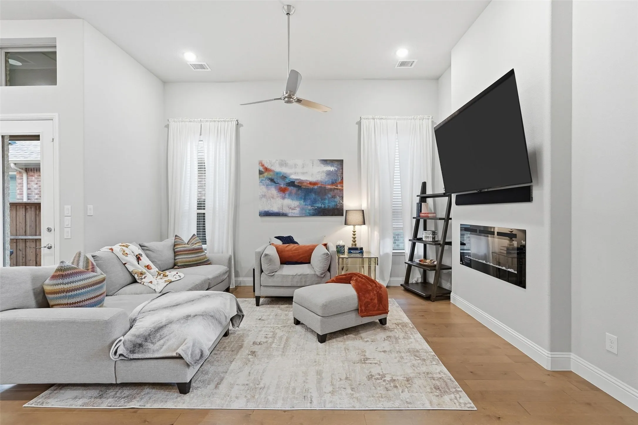 Single Family Residence For Sale in Collin County , 480 Caitlyn Way, Fairview, Texas 75069, 3 Bedrooms, 2 Bathrooms, 2 Garage spaces, 1,809 Sqft, built in 2021, Price $459,000, mls#21206067, Real Estate Agent in Fairview, Homes For Sale in Collin county, Homes For Sale in Fairview, Realtor in Fairview Texas, Real Estate Brokerage Independent Realty Texas, Luminita Cordes Realtor