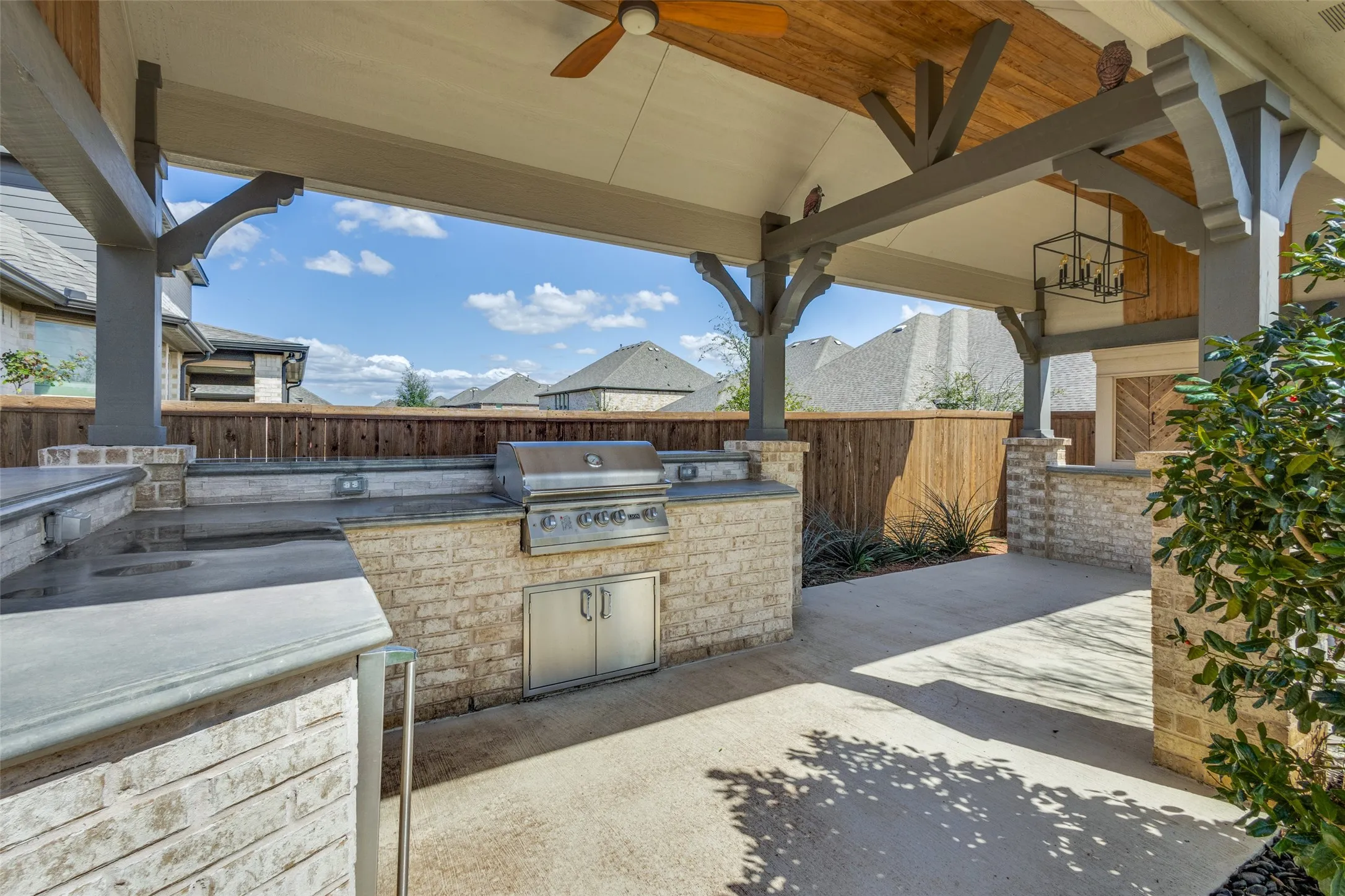 Single Family Residence For Sale in Collin County , 1820 Ann Street, Celina, Texas 75009, 4 Bedroom, 4 Bathroom, 2 Garage spaces, 2,451 Sqft, built in 2019, Preowned, mls#21206511, Real Estate Agent in Celina, Homes For Sale in Collin county, Homes For Sale in Celina, Realtor in Celina Texas, Real Estate Brokerage Independent Realty Texas, Luminita Cordes Realtor