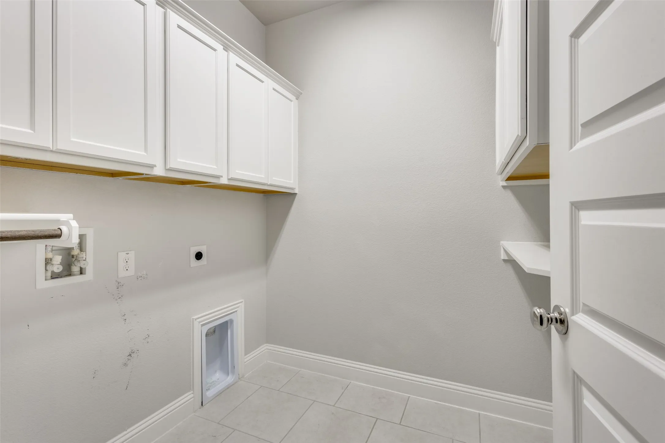 Single Family Residence For Sale in Collin County , 1820 Ann Street, Celina, Texas 75009, 4 Bedroom, 4 Bathroom, 2 Garage spaces, 2,451 Sqft, built in 2019, Preowned, mls#21206511, Real Estate Agent in Celina, Homes For Sale in Collin county, Homes For Sale in Celina, Realtor in Celina Texas, Real Estate Brokerage Independent Realty Texas, Luminita Cordes Realtor