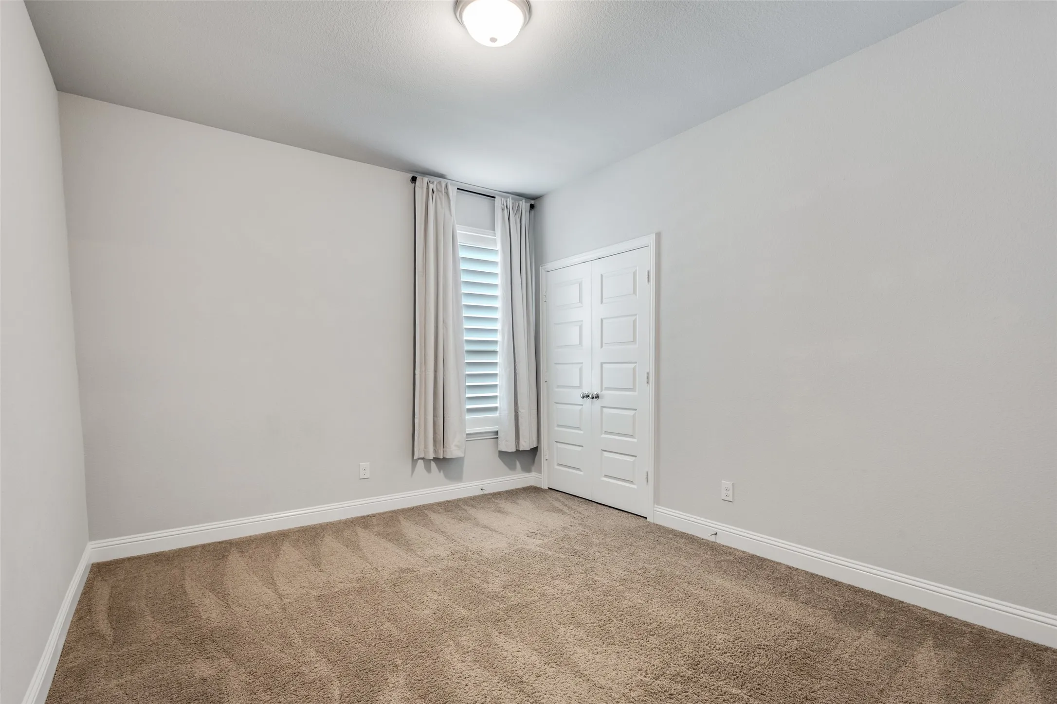 Single Family Residence For Sale in Collin County , 1820 Ann Street, Celina, Texas 75009, 4 Bedroom, 4 Bathroom, 2 Garage spaces, 2,451 Sqft, built in 2019, Preowned, mls#21206511, Real Estate Agent in Celina, Homes For Sale in Collin county, Homes For Sale in Celina, Realtor in Celina Texas, Real Estate Brokerage Independent Realty Texas, Luminita Cordes Realtor