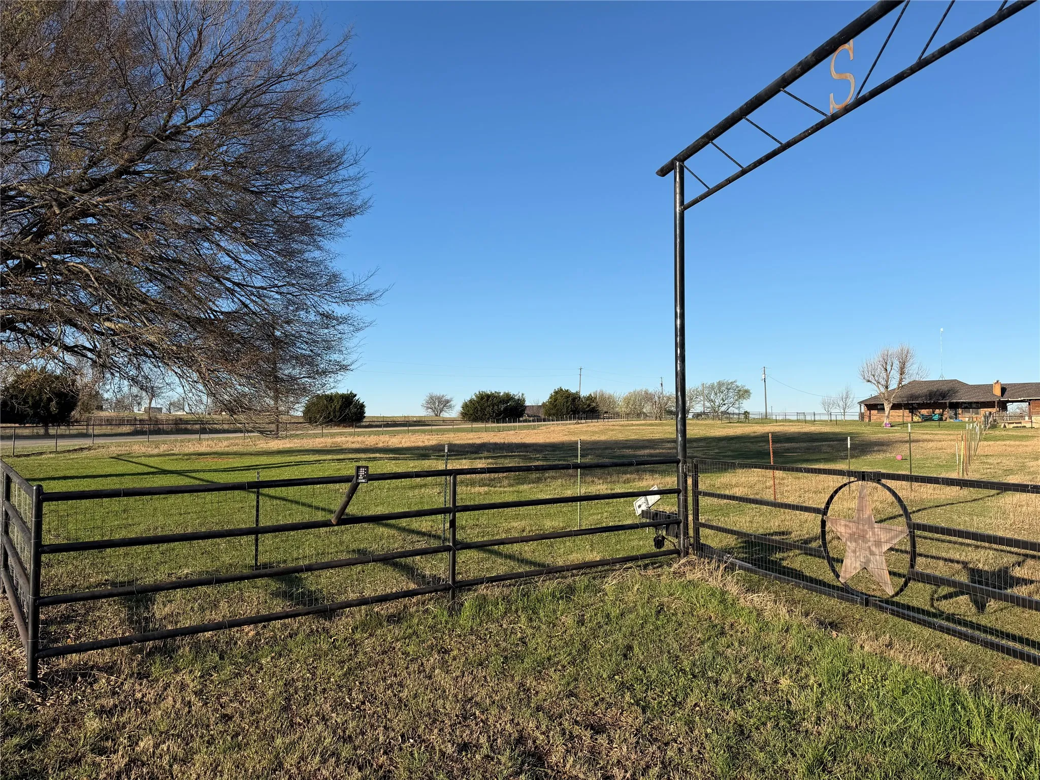 Unimproved Land For Sale in Wise County , 170 County Road 4678, Boyd, Texas 76023, 0, 0, Garage spaces, 0 Sqft, built in 0, mls#21207473, Real Estate Agent in Boyd, Homes For Sale in Wise county, Homes For Sale in Boyd, Realtor in Boyd Texas, Real Estate Brokerage Independent Realty Texas, Luminita Cordes Realtor