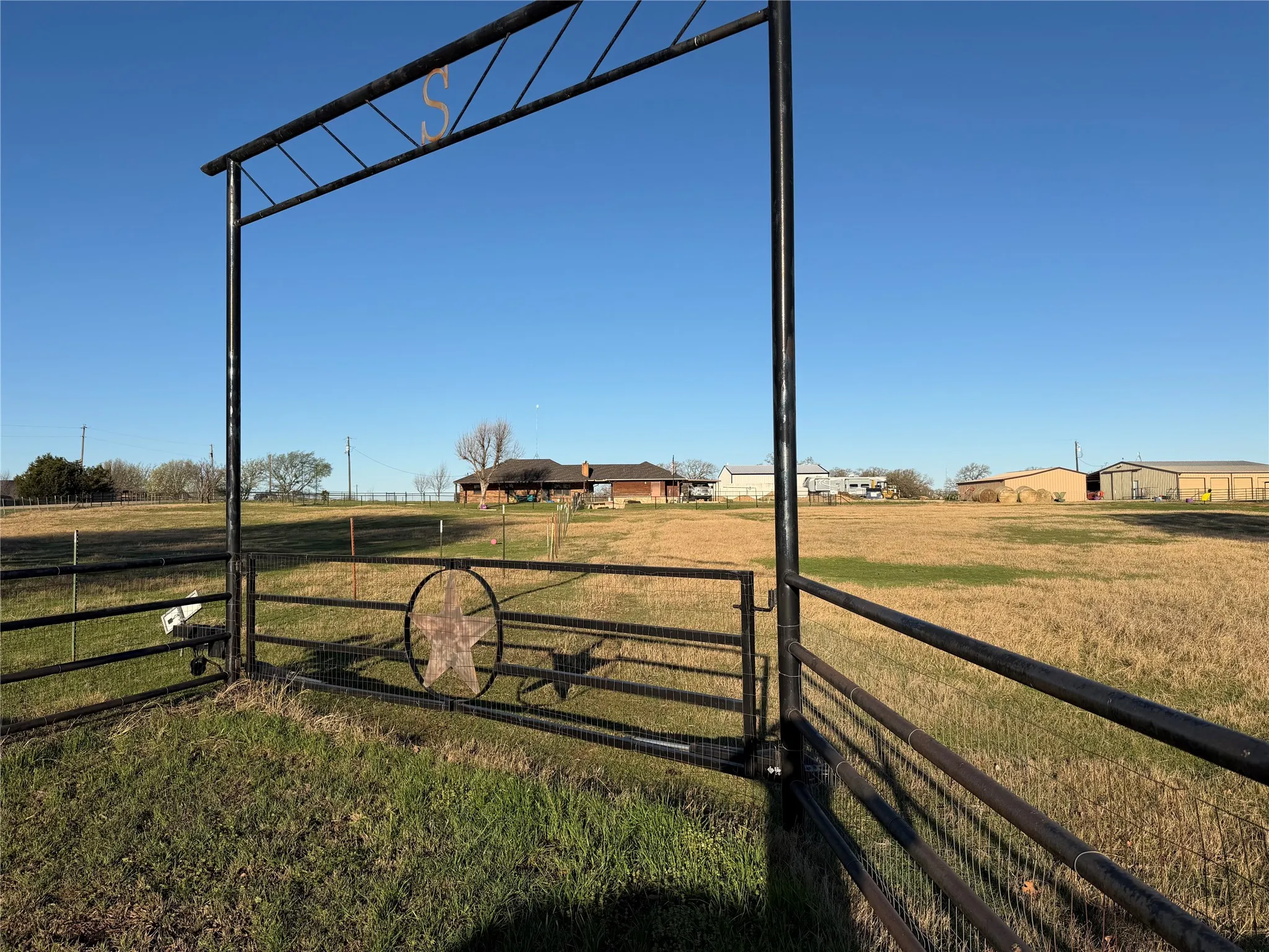 driveway gate