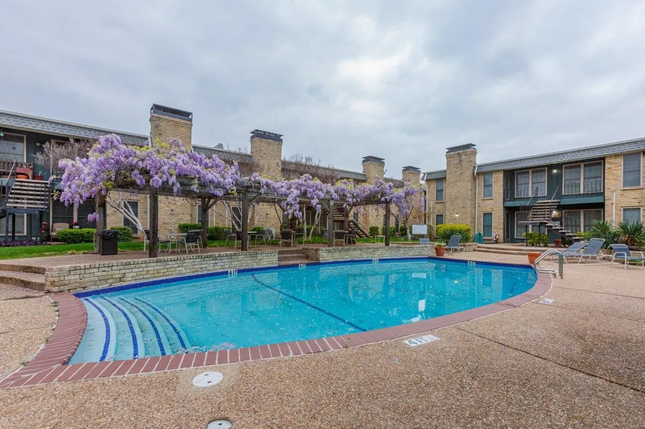 Condominium For Sale in Dallas County , 7721 Meadow Park Drive 102, Dallas, Texas 75230, 2 Bedroom, 2 Bathroom, Garage spaces, 1,126 Sqft, built in 1965, Preowned, Price $180,000, mls#21207537, Real Estate Agent in Dallas, Homes For Sale in Dallas county, Homes For Sale in Dallas, Realtor in Dallas Texas, Real Estate Brokerage Independent Realty Texas, Luminita Cordes Realtor
