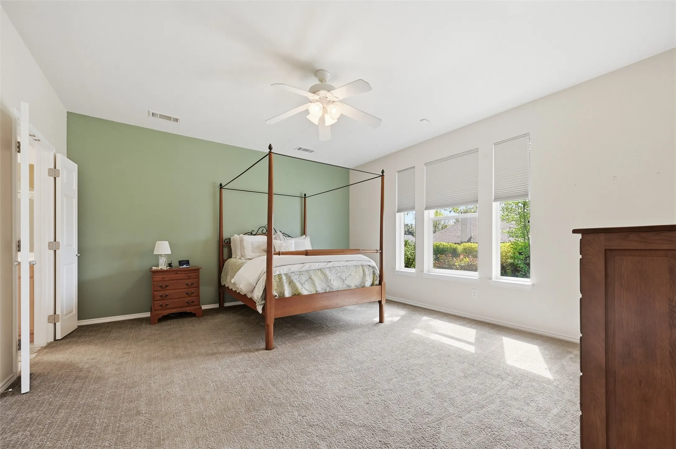 Single Family Residence For Sale in Dallas County , 6610 Driftwood Lane, Rowlett, Texas 75089, 4 Bedroom, 2 Bathroom, 2 Garage spaces, 2,624 Sqft, built in 2001, Preowned, mls#21205362, Real Estate Agent in Rowlett, Homes For Sale in Dallas county, Homes For Sale in Rowlett, Realtor in Rowlett Texas, Real Estate Brokerage Independent Realty Texas, Luminita Cordes Realtor