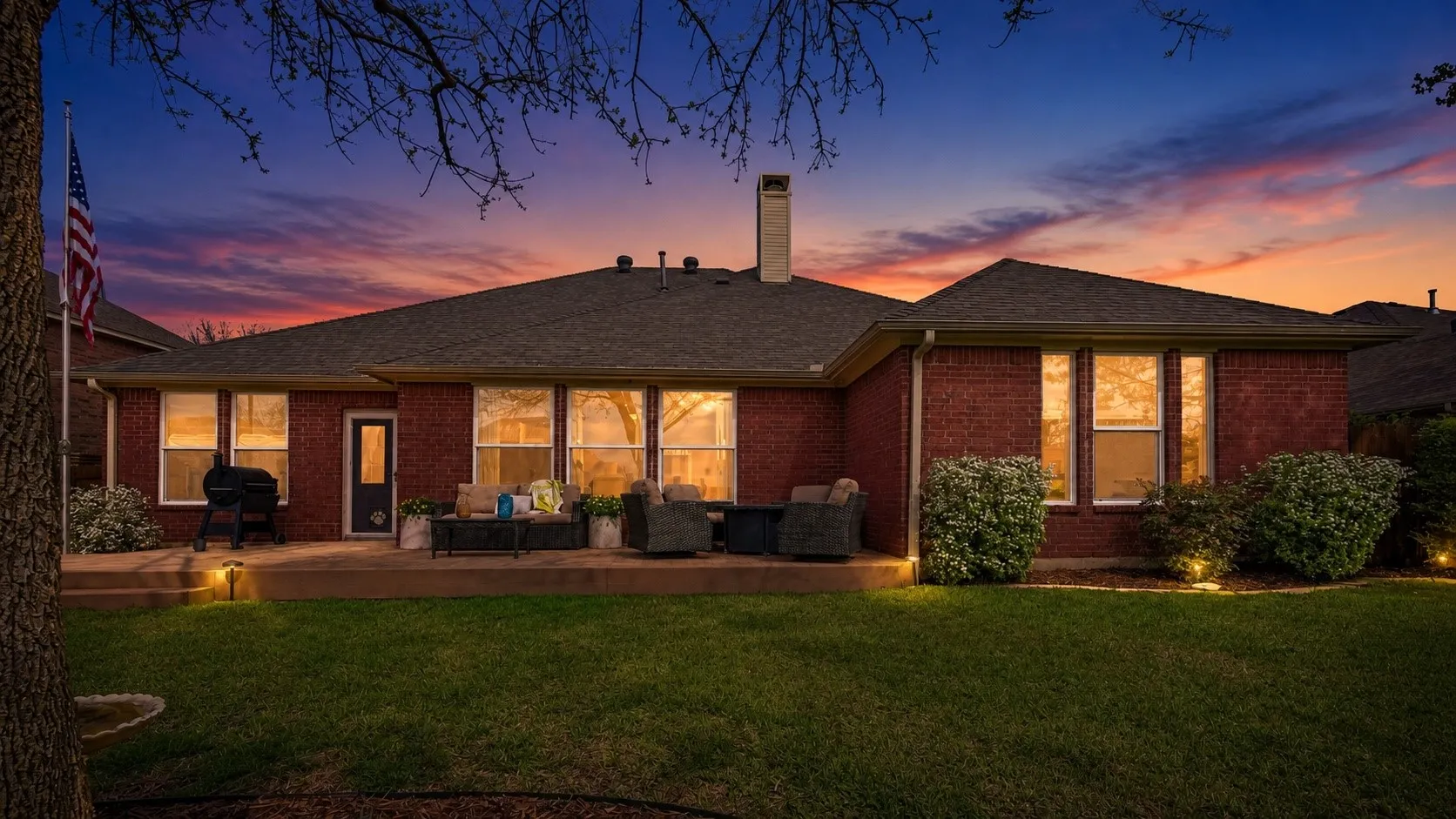 Single Family Residence For Sale in Dallas County , 6610 Driftwood Lane, Rowlett, Texas 75089, 4 Bedroom, 2 Bathroom, 2 Garage spaces, 2,624 Sqft, built in 2001, Preowned, mls#21205362, Real Estate Agent in Rowlett, Homes For Sale in Dallas county, Homes For Sale in Rowlett, Realtor in Rowlett Texas, Real Estate Brokerage Independent Realty Texas, Luminita Cordes Realtor