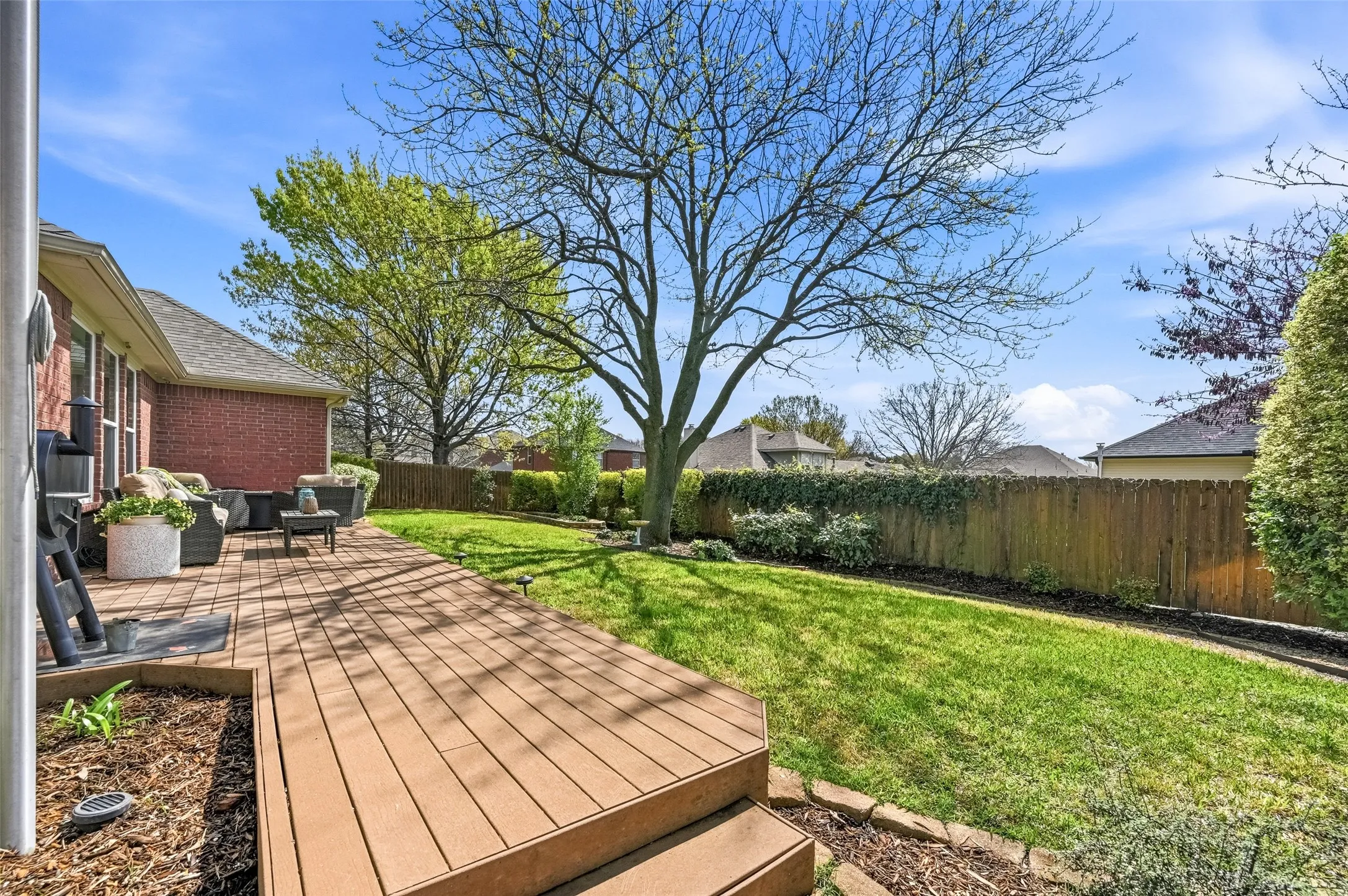 Single Family Residence For Sale in Dallas County , 6610 Driftwood Lane, Rowlett, Texas 75089, 4 Bedroom, 2 Bathroom, 2 Garage spaces, 2,624 Sqft, built in 2001, Preowned, mls#21205362, Real Estate Agent in Rowlett, Homes For Sale in Dallas county, Homes For Sale in Rowlett, Realtor in Rowlett Texas, Real Estate Brokerage Independent Realty Texas, Luminita Cordes Realtor