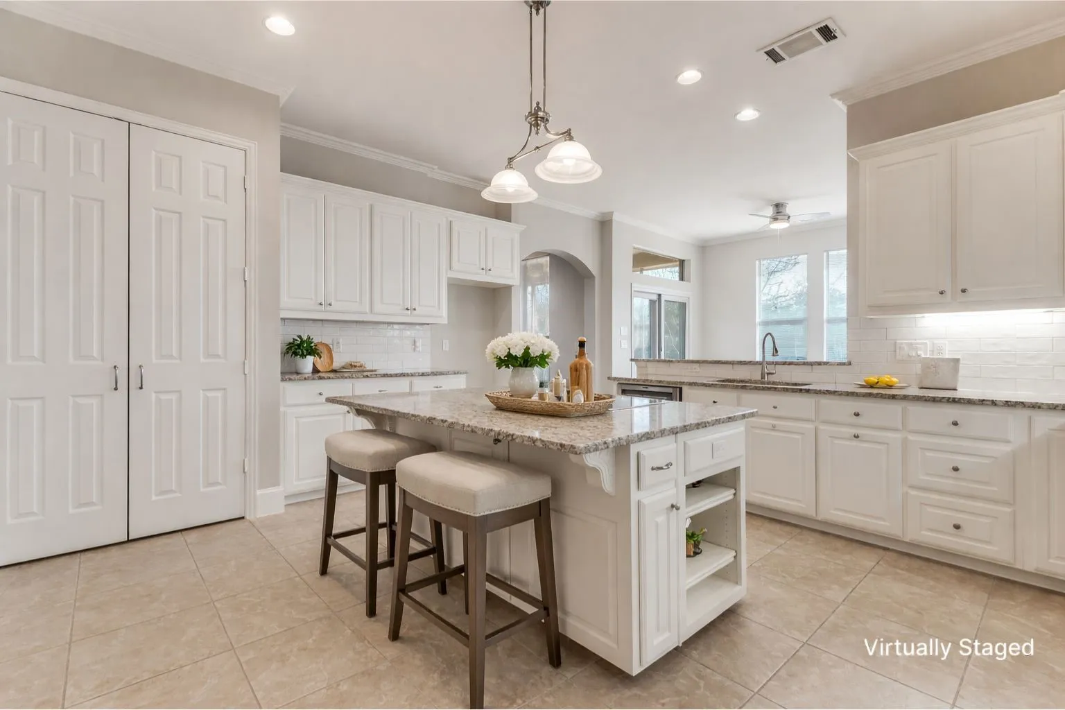 Single Family Residence For Sale in Dallas County , 8410 Bridgewater Drive, Rowlett, Texas 75088, 4 Bedrooms, 3 Bathrooms, 2 Garage spaces, 2,904 Sqft, built in 2007, Price $490,000, mls#21207572, Real Estate Agent in Rowlett, Homes For Sale in Dallas county, Homes For Sale in Rowlett, Realtor in Rowlett Texas, Real Estate Brokerage Independent Realty Texas, Luminita Cordes Realtor