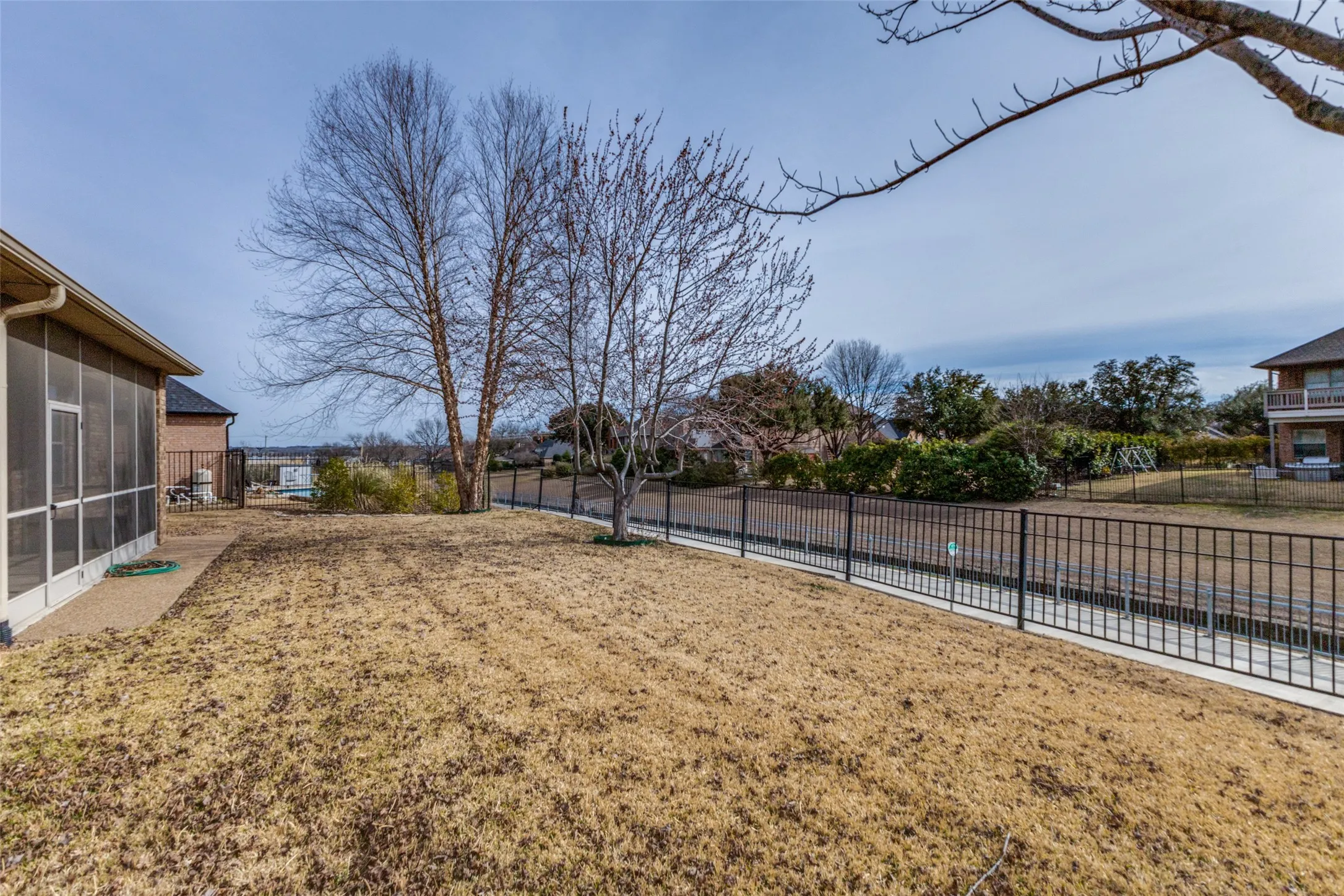 Single Family Residence For Sale in Dallas County , 8410 Bridgewater Drive, Rowlett, Texas 75088, 4 Bedrooms, 3 Bathrooms, 2 Garage spaces, 2,904 Sqft, built in 2007, Price $490,000, mls#21207572, Real Estate Agent in Rowlett, Homes For Sale in Dallas county, Homes For Sale in Rowlett, Realtor in Rowlett Texas, Real Estate Brokerage Independent Realty Texas, Luminita Cordes Realtor