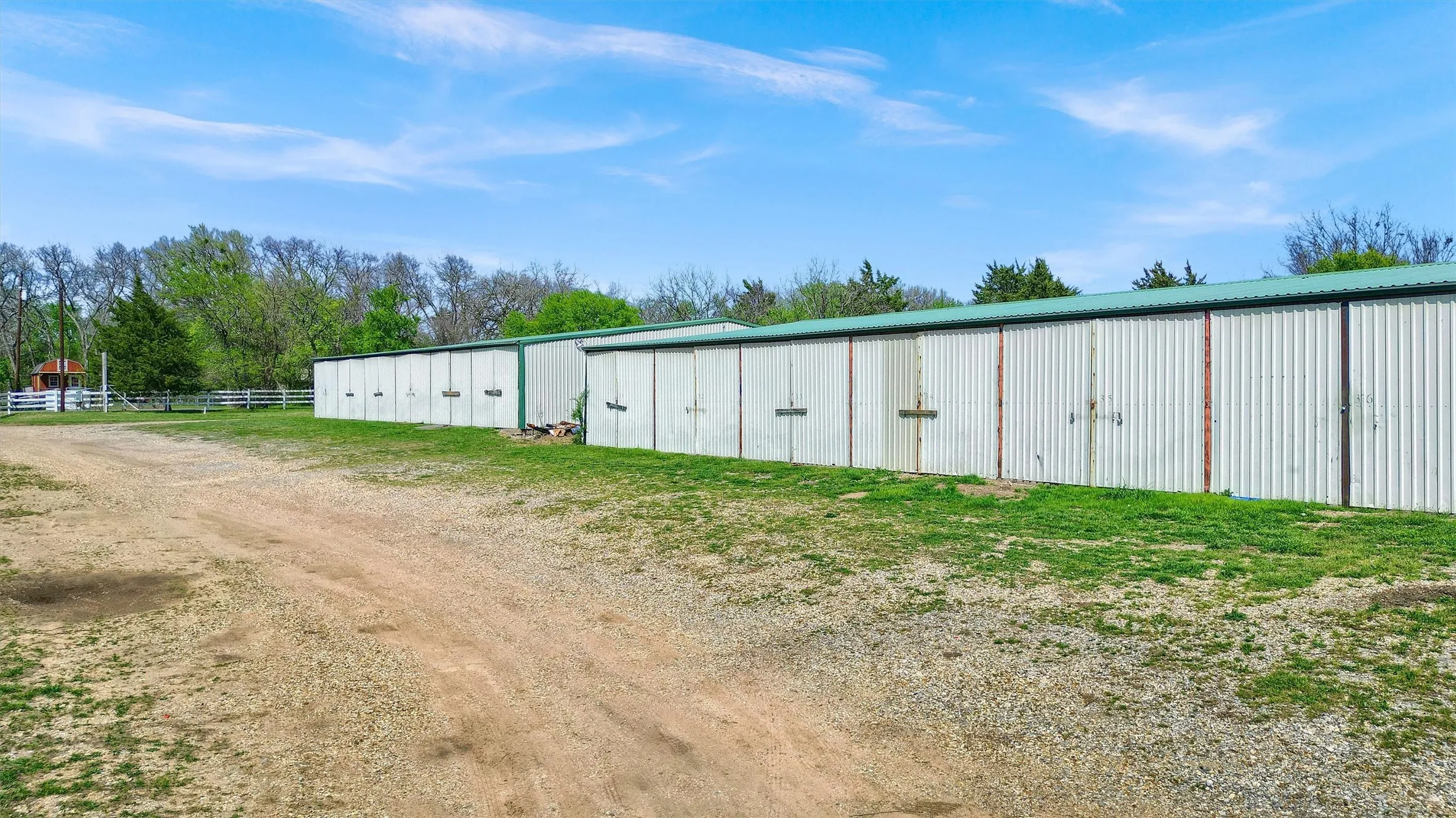 Warehouse For Sale in Grayson County , 470 Lazy Acres Circle, Pottsboro, Texas 75076, 0, 0, Garage spaces, 0 Sqft, built in 2004, Preowned, mls#21207509, Real Estate Agent in Pottsboro, Homes For Sale in Grayson county, Homes For Sale in Pottsboro, Realtor in Pottsboro Texas, Real Estate Brokerage Independent Realty Texas, Luminita Cordes Realtor