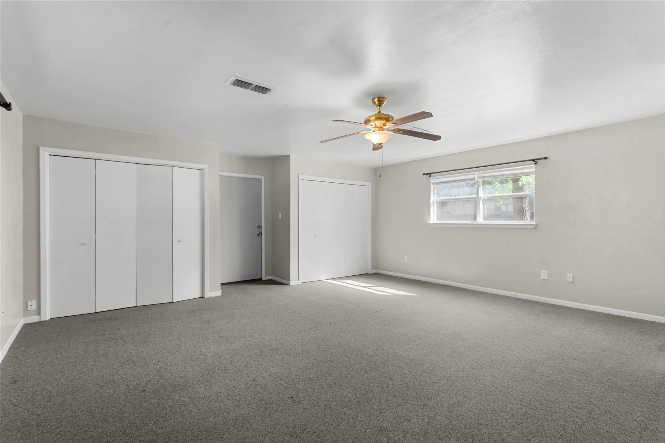 Single Family Residence For Sale in Bosque County , 116 County Road 1751, Clifton, Texas 76634, 2 Bedroom, 1 Bathroom, 2 Garage spaces, 1,120 Sqft, built in 1985, mls#21207588, Real Estate Agent in Clifton, Homes For Sale in Bosque county, Homes For Sale in Clifton, Realtor in Clifton Texas, Real Estate Brokerage Independent Realty Texas, Luminita Cordes Realtor