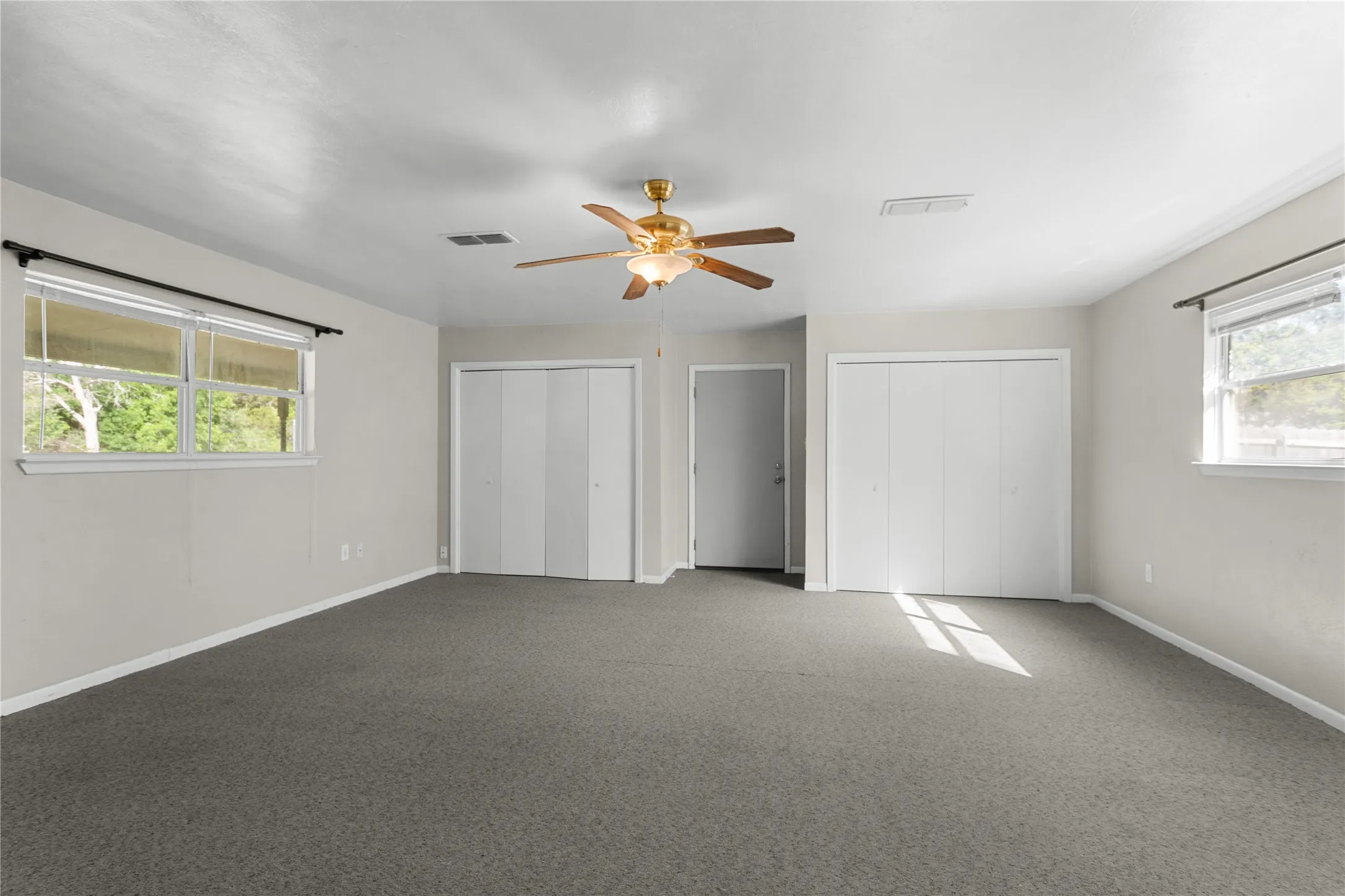 Single Family Residence For Sale in Bosque County , 116 County Road 1751, Clifton, Texas 76634, 2 Bedroom, 1 Bathroom, 2 Garage spaces, 1,120 Sqft, built in 1985, mls#21207588, Real Estate Agent in Clifton, Homes For Sale in Bosque county, Homes For Sale in Clifton, Realtor in Clifton Texas, Real Estate Brokerage Independent Realty Texas, Luminita Cordes Realtor
