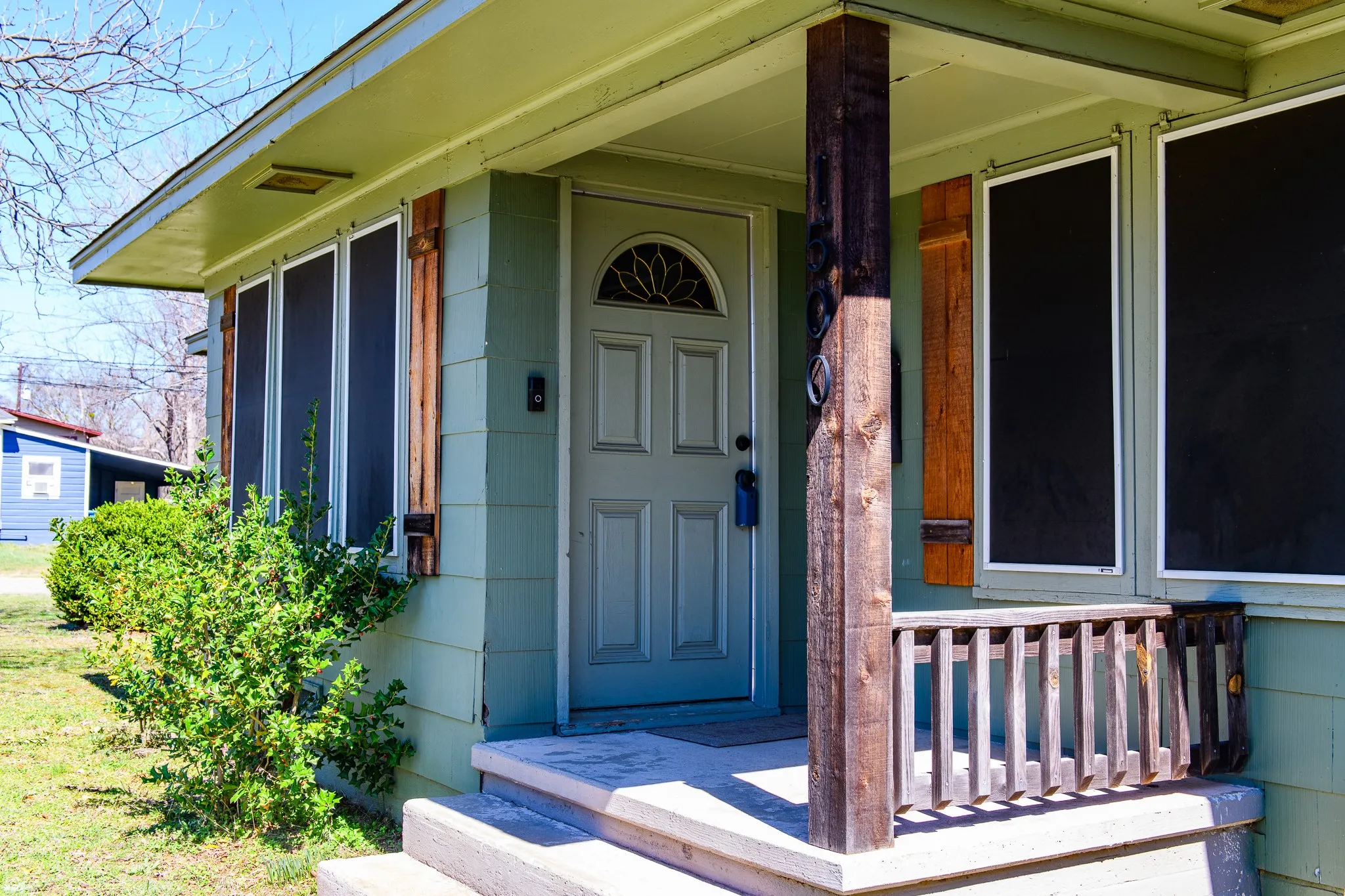 Single Family Residence For Sale in Grayson County , 1500 S Scullin Avenue, Denison, Texas 75020, 3 Bedroom, 1 Bathroom, Garage spaces, 1,281 Sqft, built in 1950, mls#21207579, Real Estate Agent in Denison, Homes For Sale in Grayson county, Homes For Sale in Denison, Realtor in Denison Texas, Real Estate Brokerage Independent Realty Texas, Luminita Cordes Realtor