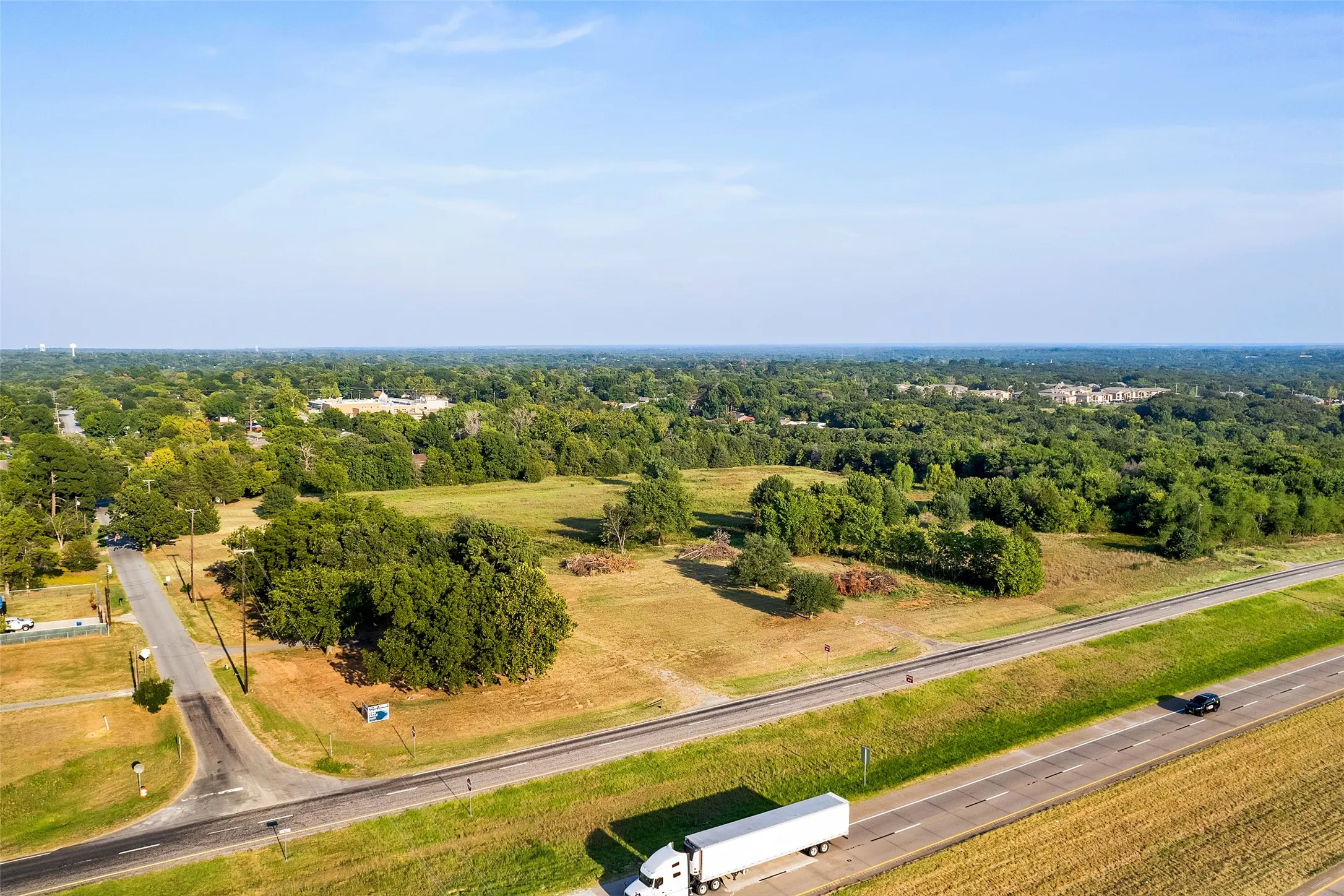 Unimproved Land For Sale in Grayson County , 000 Stafford Drive, Denison, Texas 75020, 0, 0, Garage spaces, 0 Sqft, built in 0, Price $2,800,000, mls#21207553, Real Estate Agent in Denison, Homes For Sale in Grayson county, Homes For Sale in Denison, Realtor in Denison Texas, Real Estate Brokerage Independent Realty Texas, Luminita Cordes Realtor