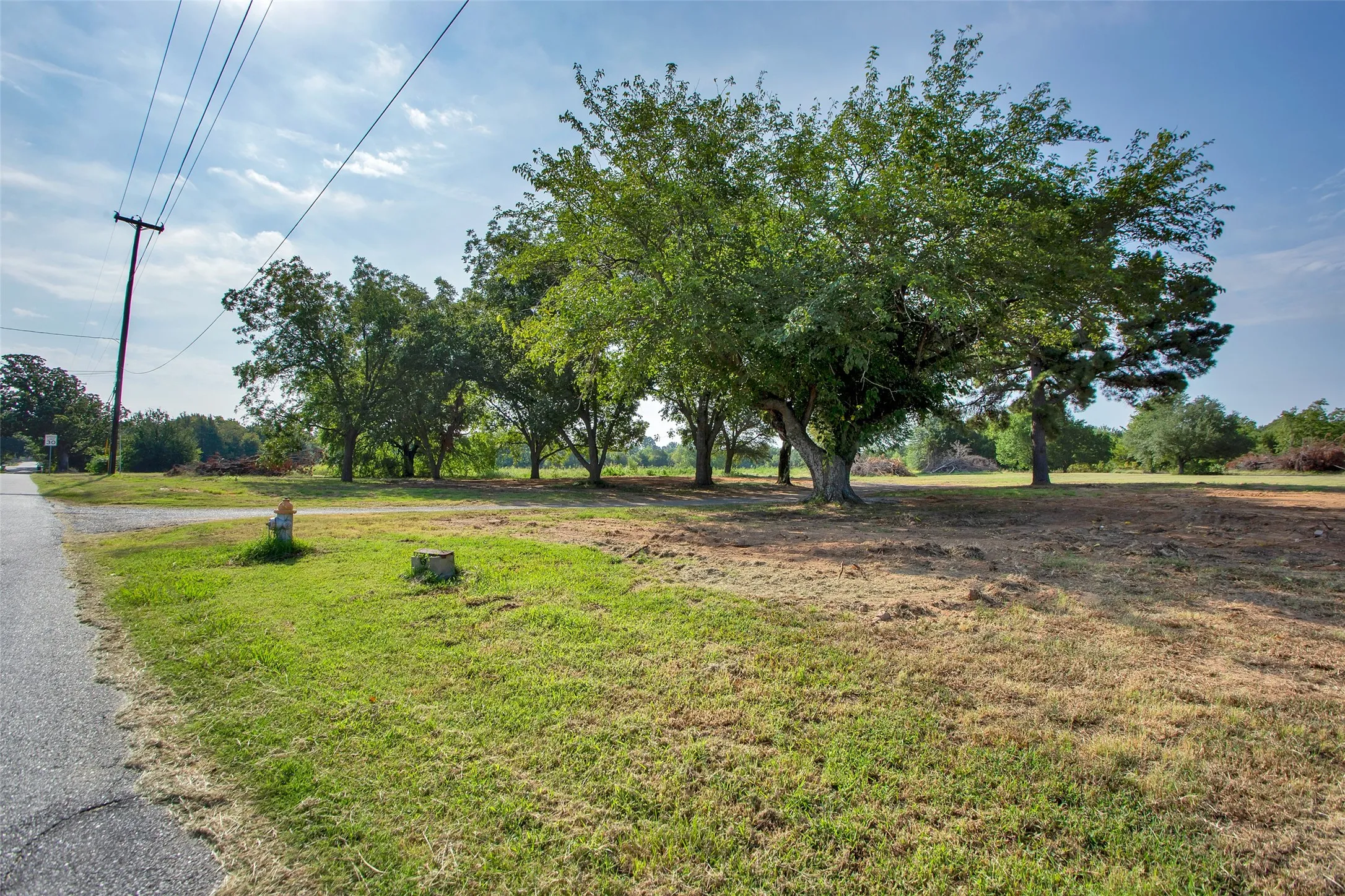 Unimproved Land For Sale in Grayson County , 000 Stafford Drive, Denison, Texas 75020, 0, 0, Garage spaces, 0 Sqft, built in 0, Price $2,800,000, mls#21207553, Real Estate Agent in Denison, Homes For Sale in Grayson county, Homes For Sale in Denison, Realtor in Denison Texas, Real Estate Brokerage Independent Realty Texas, Luminita Cordes Realtor