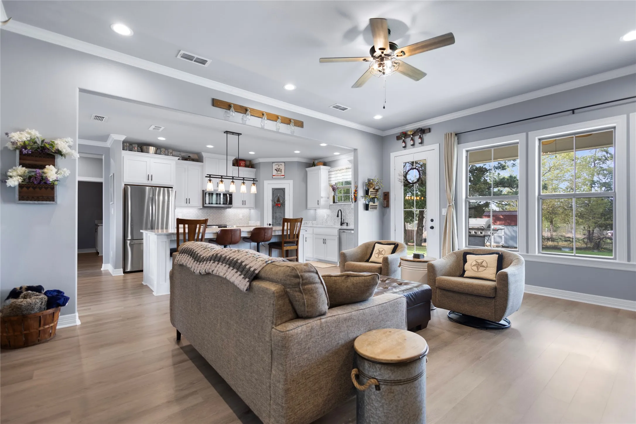 Single Family Residence For Sale in Smith County , 18341 Timber Oaks Drive, Lindale, Texas 75771, 4 Bedroom, 2 Bathroom, 2 Garage spaces, 1,945 Sqft, built in 2021, mls#21207638, Real Estate Agent in Lindale, Homes For Sale in Smith county, Homes For Sale in Lindale, Realtor in Lindale Texas, Real Estate Brokerage Independent Realty Texas, Luminita Cordes Realtor