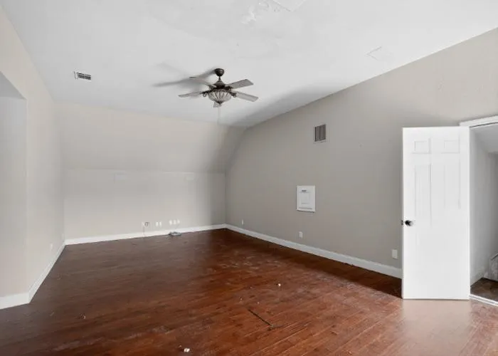 Single Family Residence For Sale in Parker County , 437 Aledo Creeks Road E, Fort Worth, Texas 76126, 4 Bedroom, 4 Bathroom, 3 Garage spaces, 4,308 Sqft, built in 2002, mls#21207513, Real Estate Agent in Fort Worth, Homes For Sale in Parker county, Homes For Sale in Fort Worth, Realtor in Fort Worth Texas, Real Estate Brokerage Independent Realty Texas, Luminita Cordes Realtor