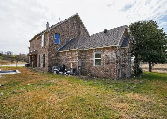Single Family Residence For Sale in Parker County , 437 Aledo Creeks Road E, Fort Worth, Texas 76126, 4 Bedroom, 4 Bathroom, 3 Garage spaces, 4,308 Sqft, built in 2002, mls#21207513, Real Estate Agent in Fort Worth, Homes For Sale in Parker county, Homes For Sale in Fort Worth, Realtor in Fort Worth Texas, Real Estate Brokerage Independent Realty Texas, Luminita Cordes Realtor