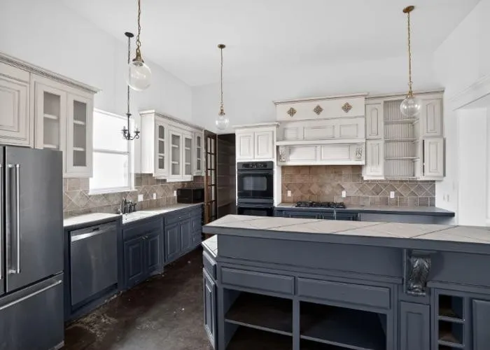 Single Family Residence For Sale in Parker County , 437 Aledo Creeks Road E, Fort Worth, Texas 76126, 4 Bedroom, 4 Bathroom, 3 Garage spaces, 4,308 Sqft, built in 2002, mls#21207513, Real Estate Agent in Fort Worth, Homes For Sale in Parker county, Homes For Sale in Fort Worth, Realtor in Fort Worth Texas, Real Estate Brokerage Independent Realty Texas, Luminita Cordes Realtor
