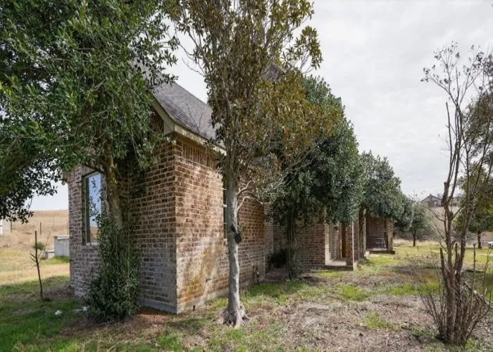 Single Family Residence For Sale in Parker County , 437 Aledo Creeks Road E, Fort Worth, Texas 76126, 4 Bedroom, 4 Bathroom, 3 Garage spaces, 4,308 Sqft, built in 2002, mls#21207513, Real Estate Agent in Fort Worth, Homes For Sale in Parker county, Homes For Sale in Fort Worth, Realtor in Fort Worth Texas, Real Estate Brokerage Independent Realty Texas, Luminita Cordes Realtor