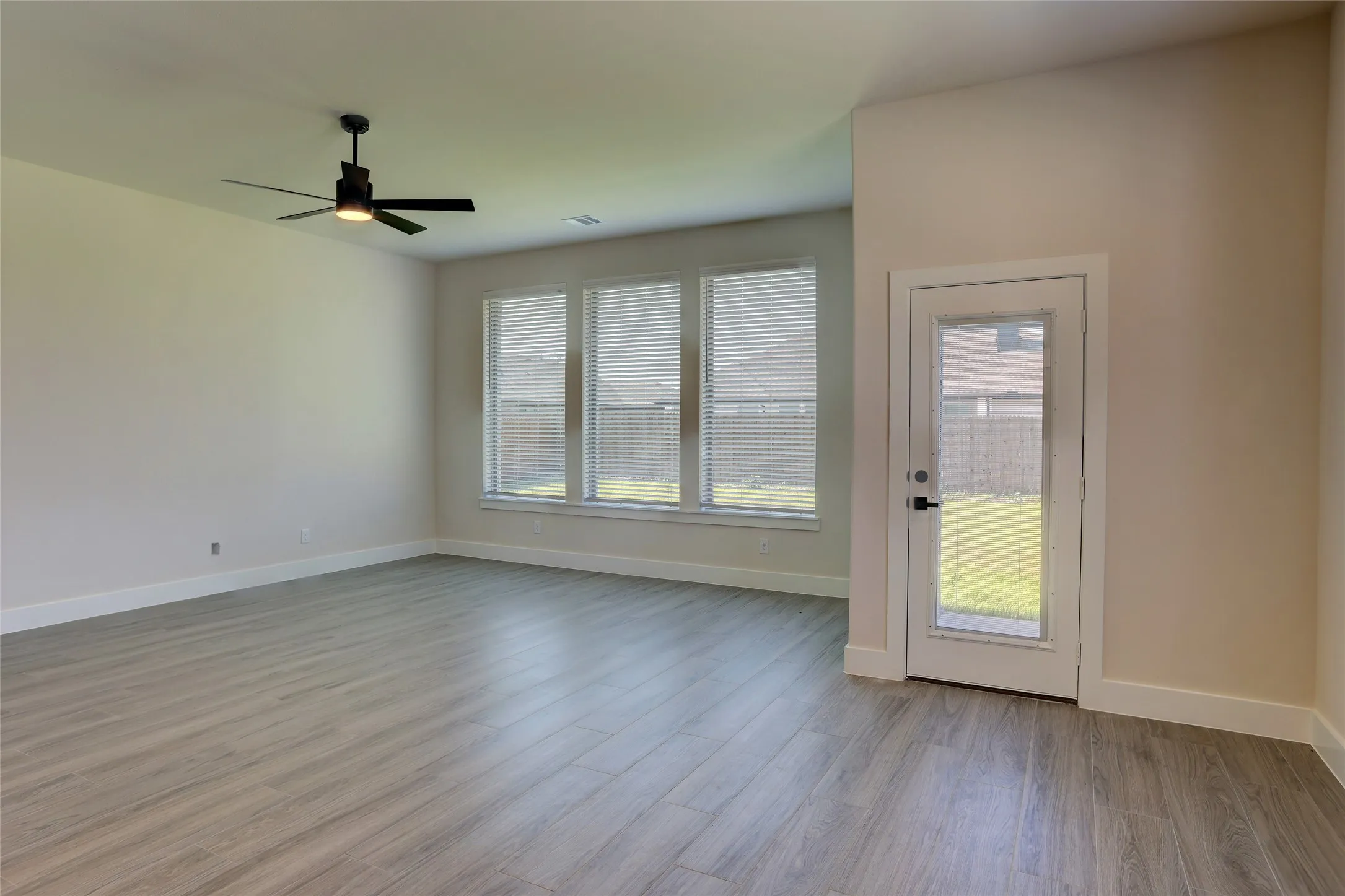 Single Family Residence For Sale in Collin County , 500 Murray Court, Josephine, Texas 75173, 4 Bedroom, 2 Bathroom, 2 Garage spaces, 1,897 Sqft, built in 2026, mls#21204244, Real Estate Agent in Josephine, Homes For Sale in Collin county, Homes For Sale in Josephine, Realtor in Josephine Texas, Real Estate Brokerage Independent Realty Texas, Luminita Cordes Realtor