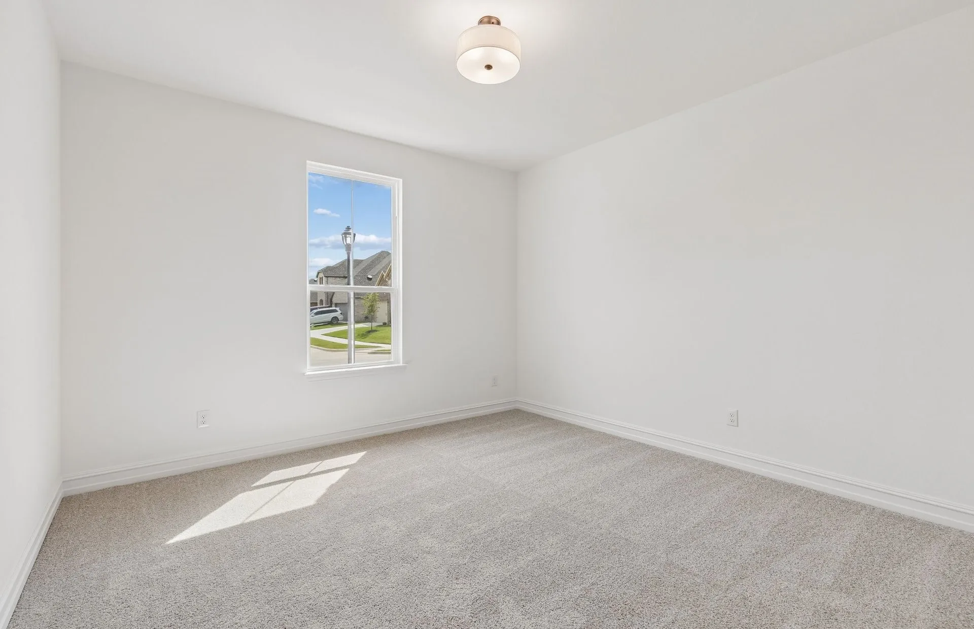 Spacious secondary bedroom
