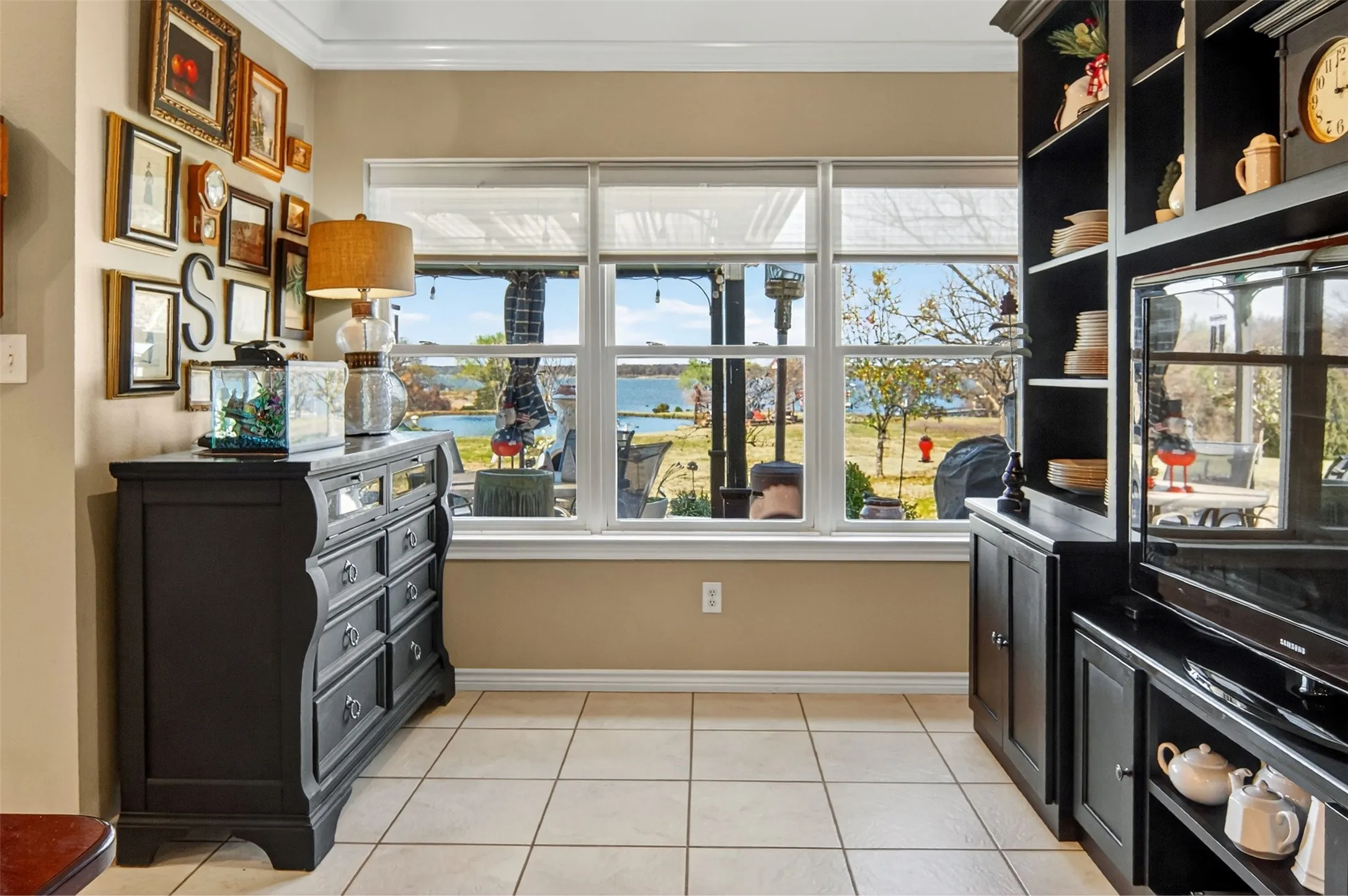 Single Family Residence For Sale in Rains County , 125 Rs County Road 3379, Emory, Texas 75440, 4 Bedroom, 2 Bathroom, 2 Garage spaces, 2,387 Sqft, built in 2006, Preowned, mls#21196032, Real Estate Agent in Emory, Homes For Sale in Rains county, Homes For Sale in Emory, Realtor in Emory Texas, Real Estate Brokerage Independent Realty Texas, Luminita Cordes Realtor