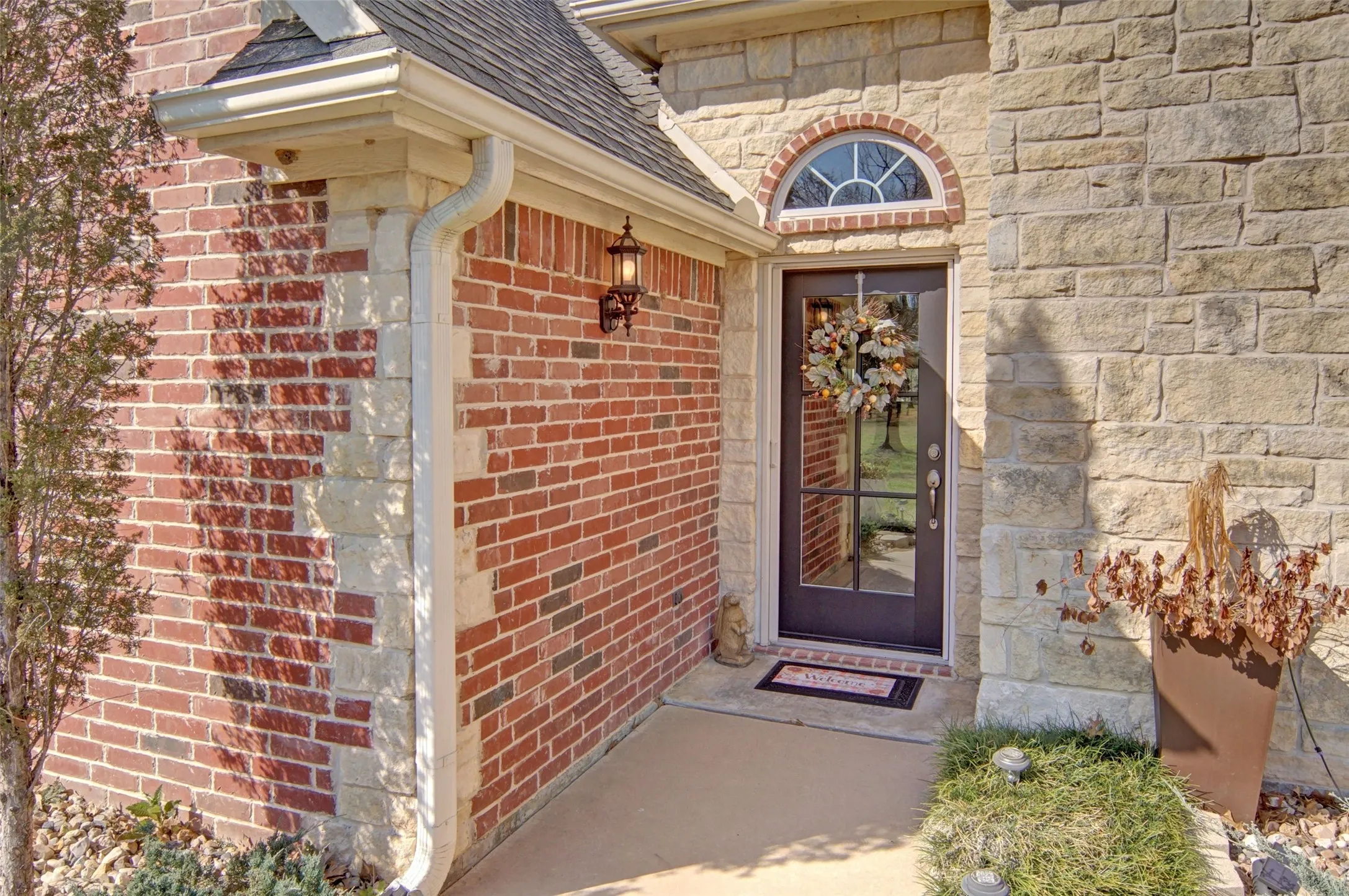 Single Family Residence For Sale in Rains County , 125 Rs County Road 3379, Emory, Texas 75440, 4 Bedroom, 2 Bathroom, 2 Garage spaces, 2,387 Sqft, built in 2006, Preowned, mls#21196032, Real Estate Agent in Emory, Homes For Sale in Rains county, Homes For Sale in Emory, Realtor in Emory Texas, Real Estate Brokerage Independent Realty Texas, Luminita Cordes Realtor