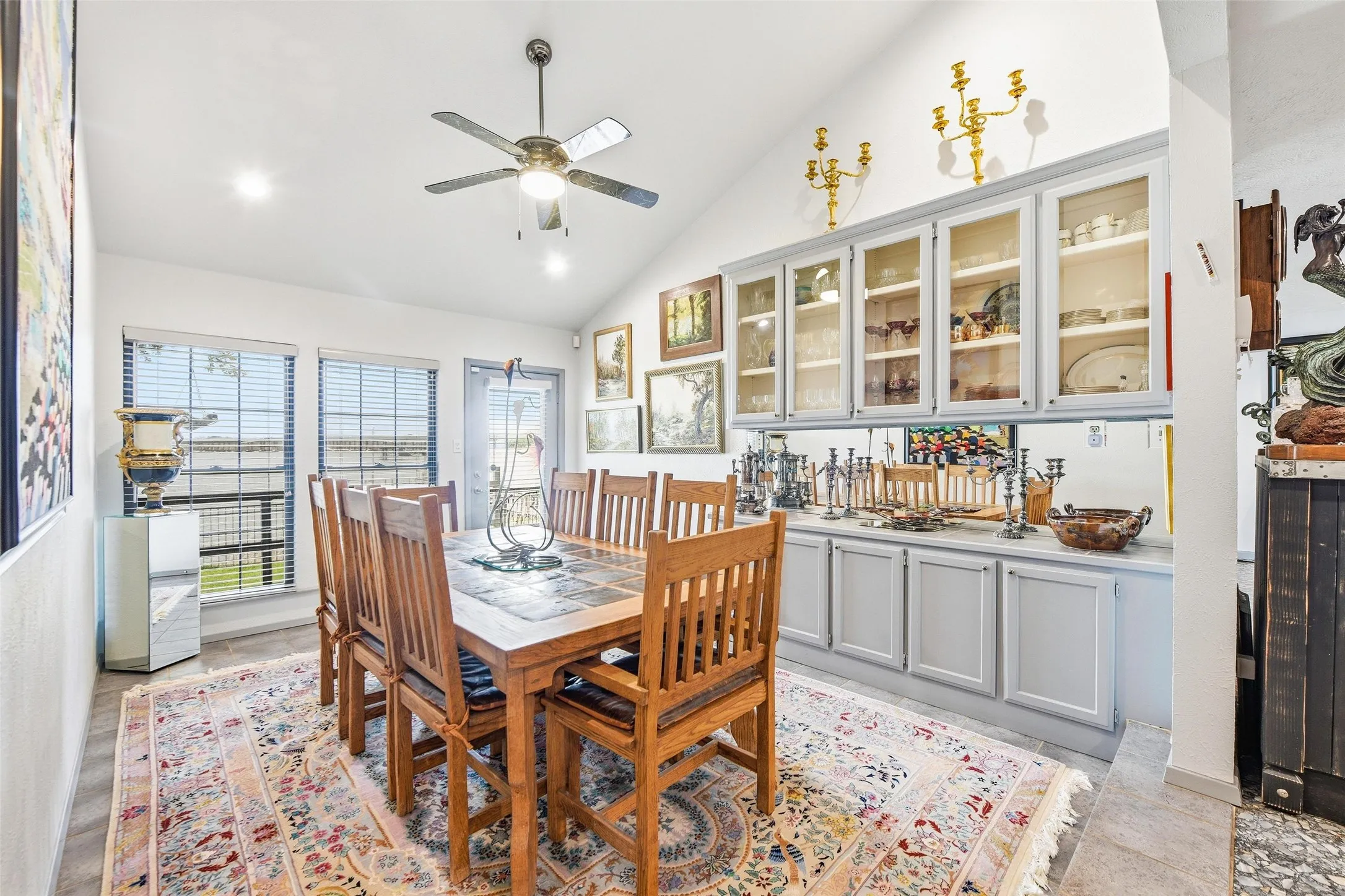 Single Family Residence For Sale in Tarrant County , 2404 Indian Cove Street, Fort Worth, Texas 76108, 3 Bedrooms, 3 Bathrooms, 4 Garage spaces, 2,445 Sqft, built in 1997, Preowned, Price $799,000, mls#21204048, Real Estate Agent in Fort Worth, Homes For Sale in Tarrant county, Homes For Sale in Fort Worth, Realtor in Fort Worth Texas, Real Estate Brokerage Independent Realty Texas, Luminita Cordes Realtor
