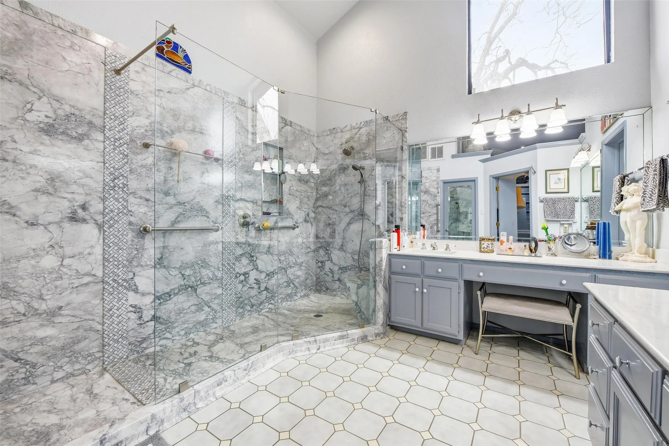 Single Family Residence For Sale in Tarrant County , 2404 Indian Cove Street, Fort Worth, Texas 76108, 3 Bedrooms, 3 Bathrooms, 4 Garage spaces, 2,445 Sqft, built in 1997, Preowned, Price $799,000, mls#21204048, Real Estate Agent in Fort Worth, Homes For Sale in Tarrant county, Homes For Sale in Fort Worth, Realtor in Fort Worth Texas, Real Estate Brokerage Independent Realty Texas, Luminita Cordes Realtor
