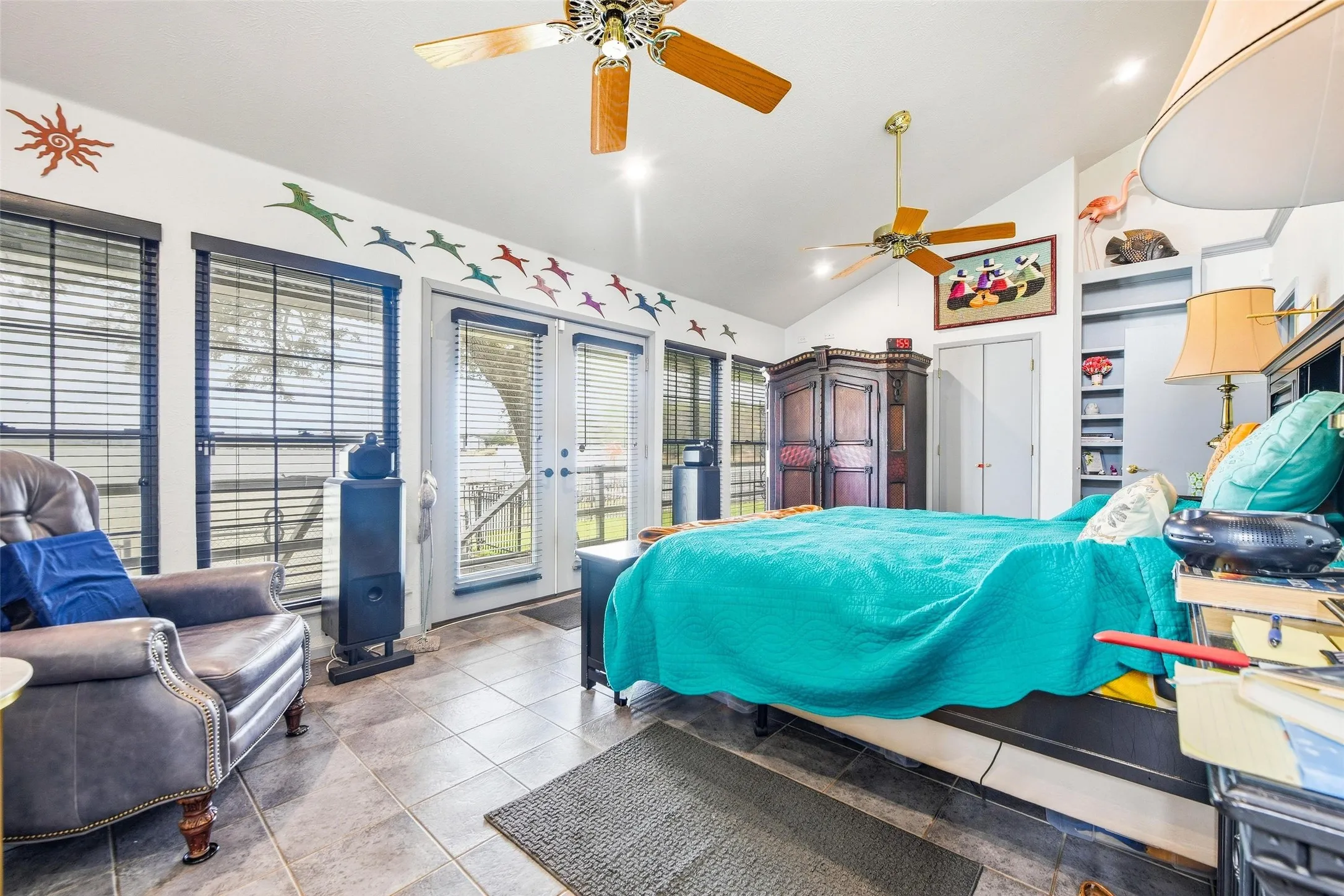 Single Family Residence For Sale in Tarrant County , 2404 Indian Cove Street, Fort Worth, Texas 76108, 3 Bedrooms, 3 Bathrooms, 4 Garage spaces, 2,445 Sqft, built in 1997, Preowned, Price $799,000, mls#21204048, Real Estate Agent in Fort Worth, Homes For Sale in Tarrant county, Homes For Sale in Fort Worth, Realtor in Fort Worth Texas, Real Estate Brokerage Independent Realty Texas, Luminita Cordes Realtor