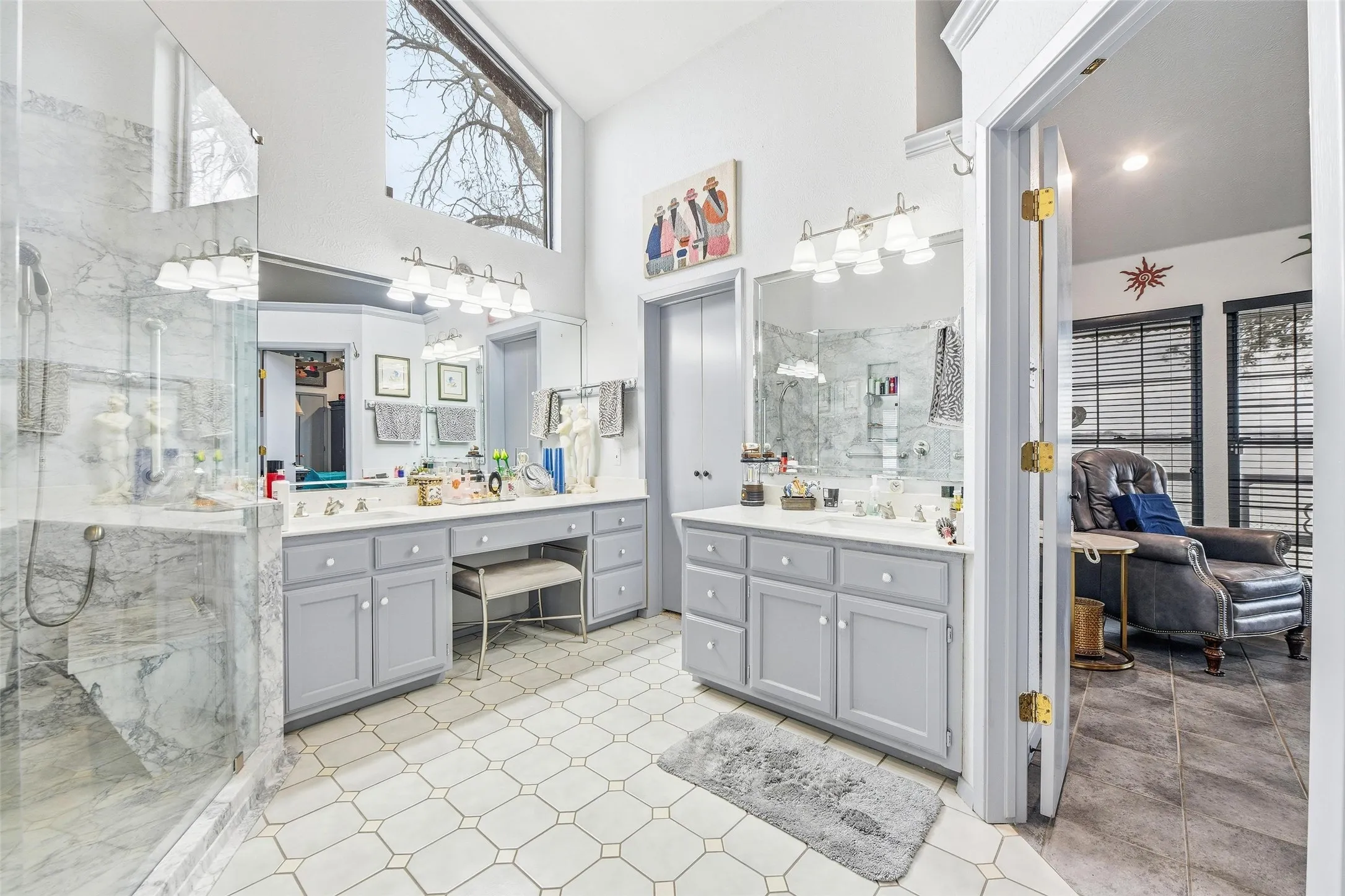 Single Family Residence For Sale in Tarrant County , 2404 Indian Cove Street, Fort Worth, Texas 76108, 3 Bedrooms, 3 Bathrooms, 4 Garage spaces, 2,445 Sqft, built in 1997, Preowned, Price $799,000, mls#21204048, Real Estate Agent in Fort Worth, Homes For Sale in Tarrant county, Homes For Sale in Fort Worth, Realtor in Fort Worth Texas, Real Estate Brokerage Independent Realty Texas, Luminita Cordes Realtor