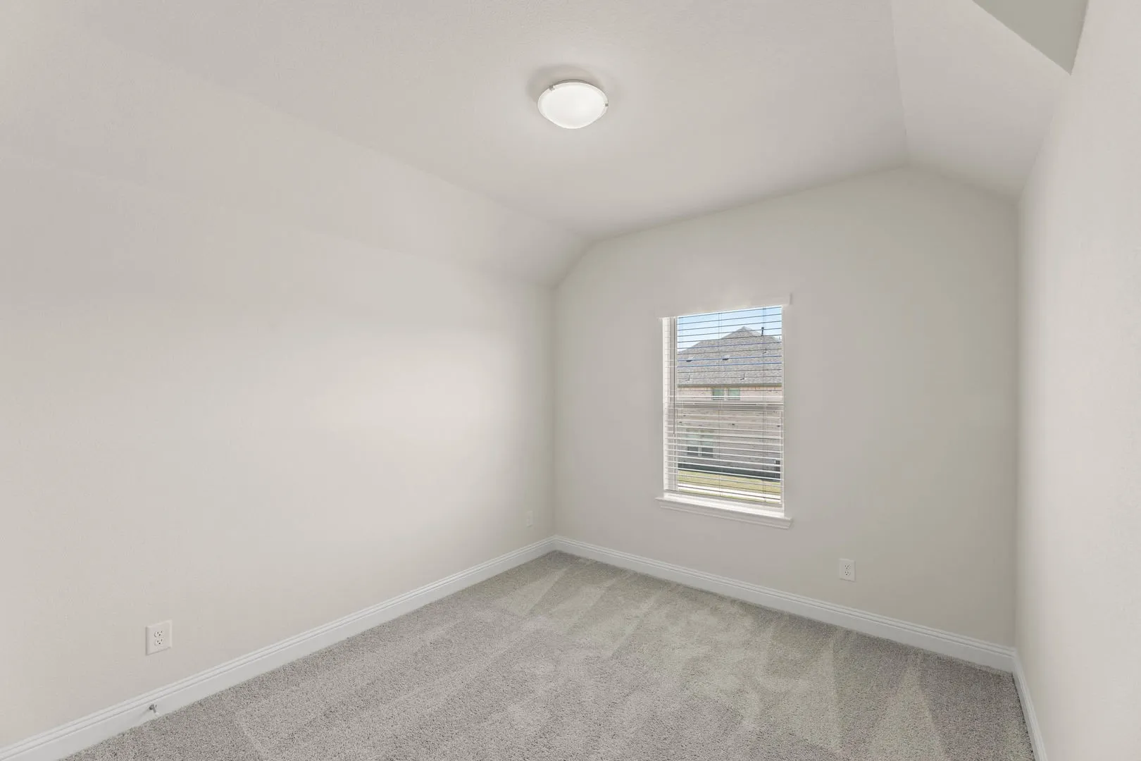 1967 Gentle Oak-Bedroom-1