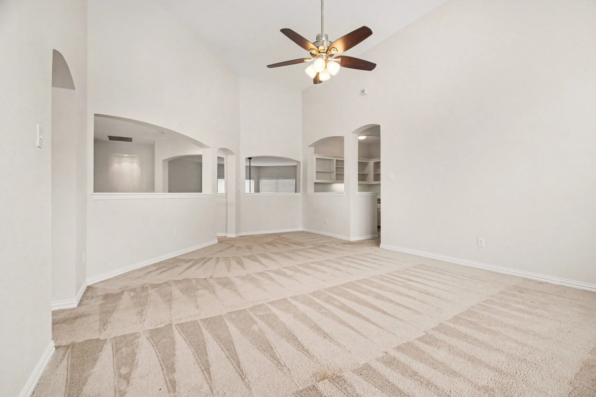 Single Family Residence For Sale in Collin County , 8709 Havant Lane, Plano, Texas 75024, 5 Bedroom, 3 Bathroom, 2 Garage spaces, 3,479 Sqft, built in 2001, Preowned, mls#21206397, Real Estate Agent in Plano, Homes For Sale in Collin county, Homes For Sale in Plano, Realtor in Plano Texas, Real Estate Brokerage Independent Realty Texas, Luminita Cordes Realtor