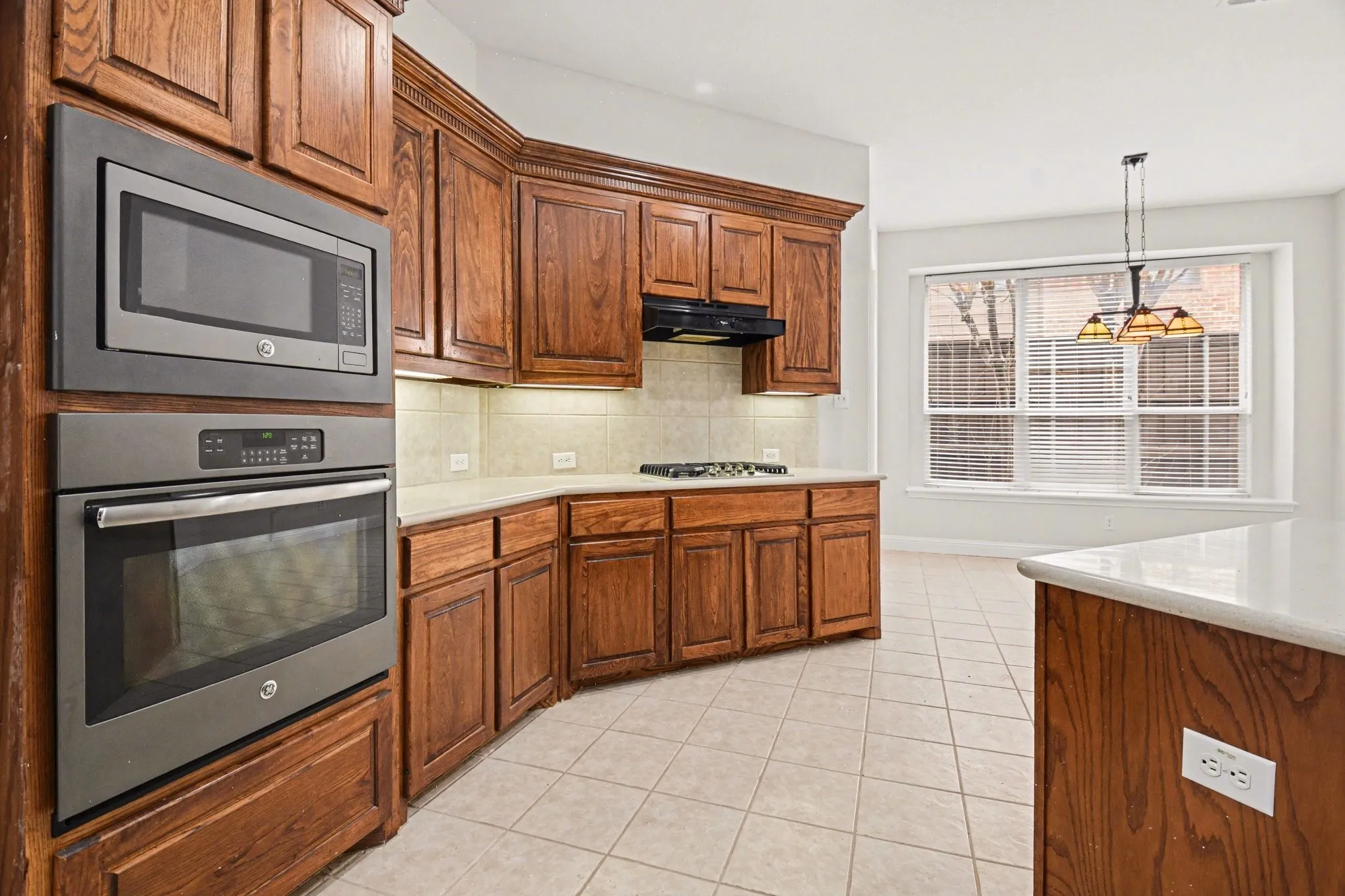 Single Family Residence For Sale in Collin County , 8709 Havant Lane, Plano, Texas 75024, 5 Bedroom, 3 Bathroom, 2 Garage spaces, 3,479 Sqft, built in 2001, Preowned, mls#21206397, Real Estate Agent in Plano, Homes For Sale in Collin county, Homes For Sale in Plano, Realtor in Plano Texas, Real Estate Brokerage Independent Realty Texas, Luminita Cordes Realtor