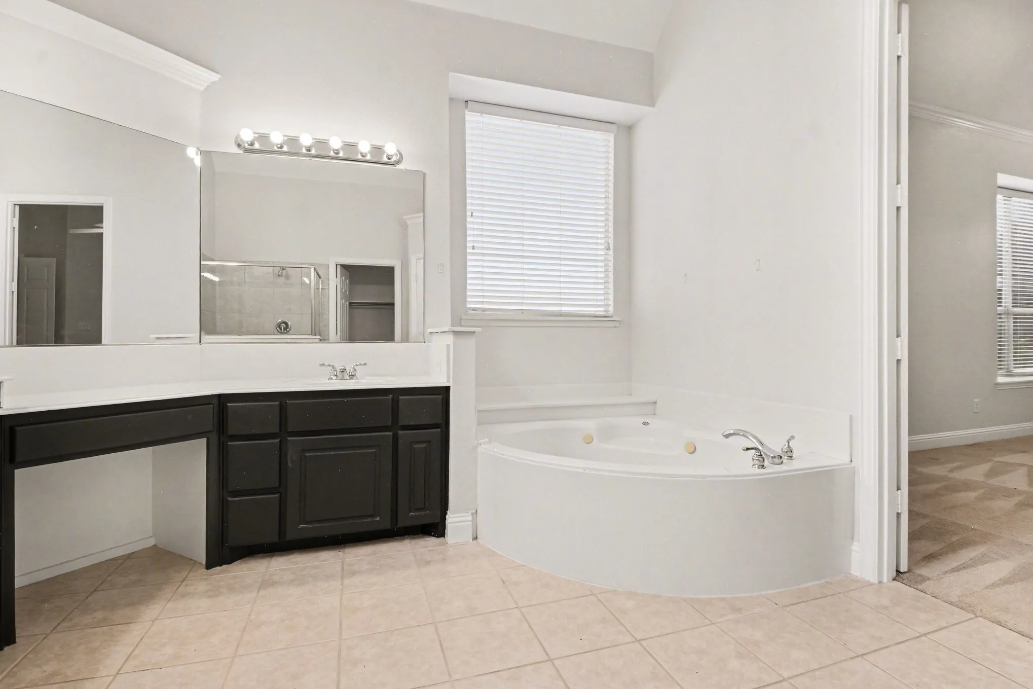 Single Family Residence For Sale in Collin County , 8709 Havant Lane, Plano, Texas 75024, 5 Bedroom, 3 Bathroom, 2 Garage spaces, 3,479 Sqft, built in 2001, Preowned, mls#21206397, Real Estate Agent in Plano, Homes For Sale in Collin county, Homes For Sale in Plano, Realtor in Plano Texas, Real Estate Brokerage Independent Realty Texas, Luminita Cordes Realtor