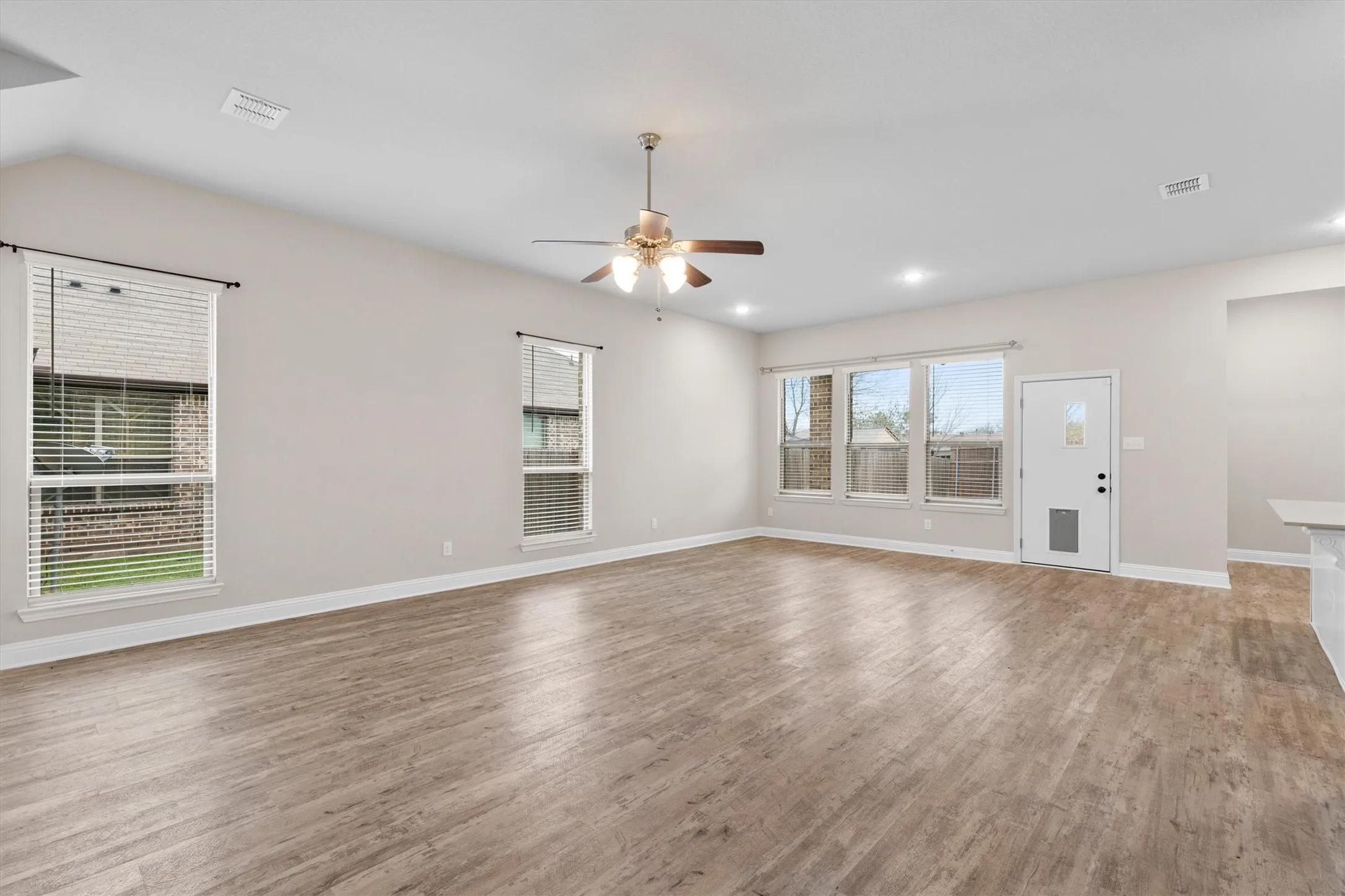 Living room & dining room area