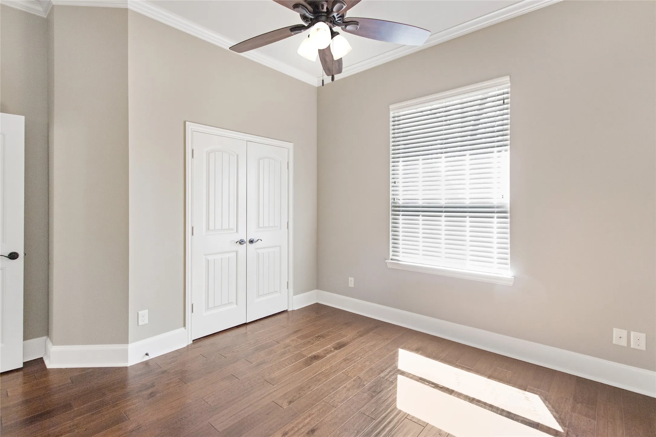 Single Family Residence For Sale in Smith County , 15207 Maple Leaf Court, Tyler, Texas 75707, 3 Bedroom, 2 Bathroom, 2 Garage spaces, 1,863 Sqft, built in 2011, Preowned, mls#21202458, Real Estate Agent in Tyler, Homes For Sale in Smith county, Homes For Sale in Tyler, Realtor in Tyler Texas, Real Estate Brokerage Independent Realty Texas, Luminita Cordes Realtor