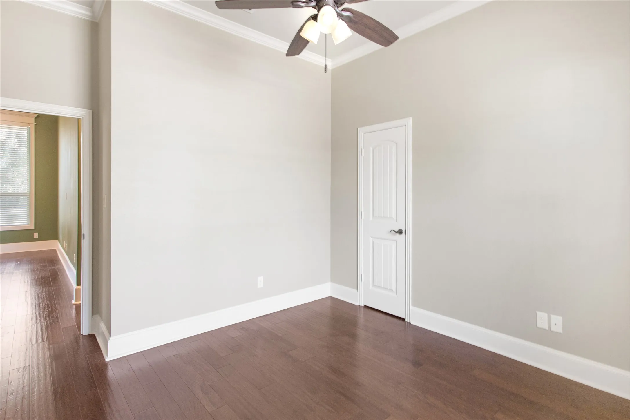 Single Family Residence For Sale in Smith County , 15207 Maple Leaf Court, Tyler, Texas 75707, 3 Bedroom, 2 Bathroom, 2 Garage spaces, 1,863 Sqft, built in 2011, Preowned, mls#21202458, Real Estate Agent in Tyler, Homes For Sale in Smith county, Homes For Sale in Tyler, Realtor in Tyler Texas, Real Estate Brokerage Independent Realty Texas, Luminita Cordes Realtor