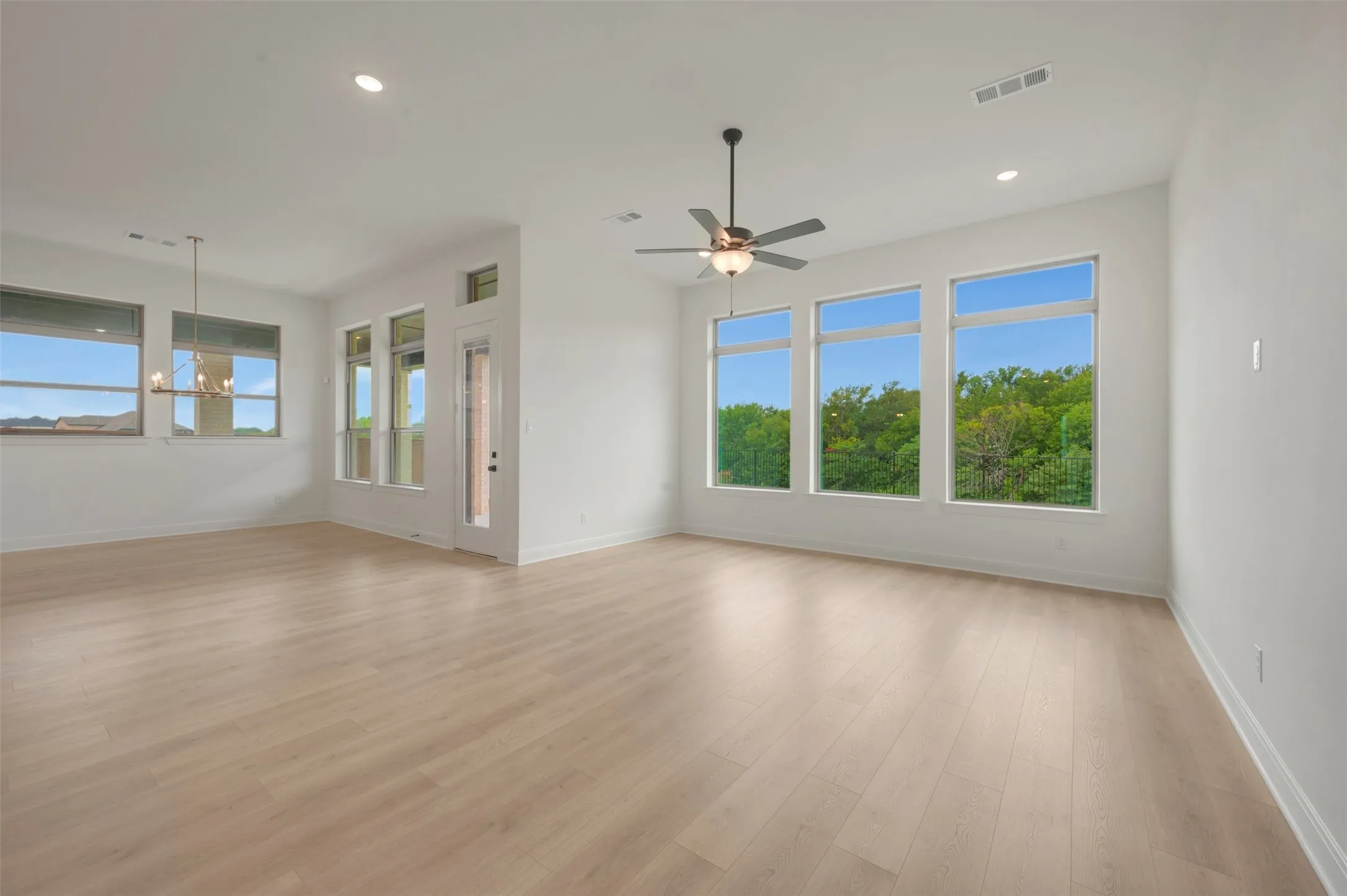 Single Family Residence For Sale in Rockwall County , 1327 Castello Drive, Fate, Texas 75087, 4 Bedroom, 3 Bathroom, 3 Garage spaces, 3,614 Sqft, built in 2026, New Construction - Incomplete, mls#21207927, Real Estate Agent in Fate, Homes For Sale in Rockwall county, Homes For Sale in Fate, Realtor in Fate Texas, Real Estate Brokerage Independent Realty Texas, Luminita Cordes Realtor