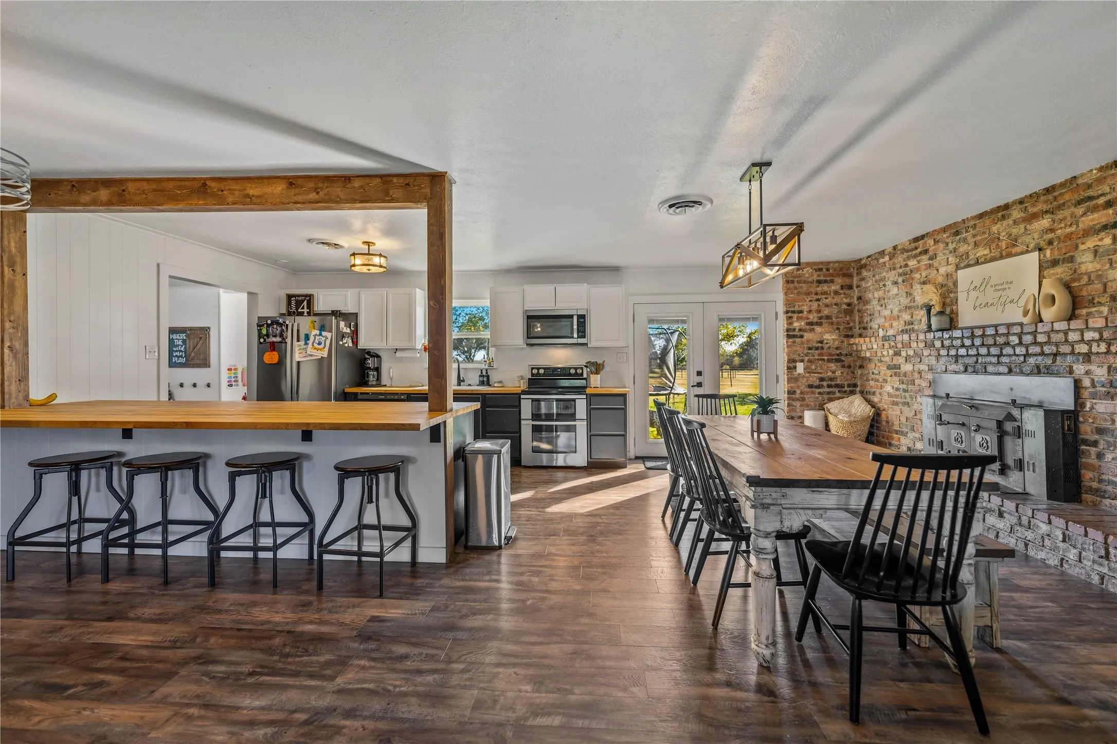 Ranch For Sale in Wise County , 124 Private Road 3209, Bridgeport, Texas 76426, 0, 0, Garage spaces, 0 Sqft, built in 1986, Price $7,495,000, mls#21206355, Real Estate Agent in Bridgeport, Homes For Sale in Wise county, Homes For Sale in Bridgeport, Realtor in Bridgeport Texas, Real Estate Brokerage Independent Realty Texas, Luminita Cordes Realtor